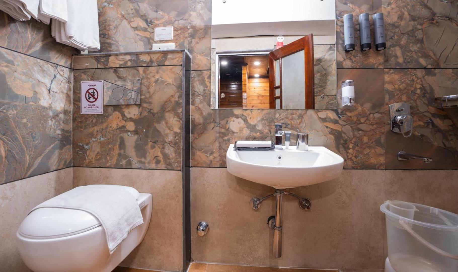 Summit Grace Boutique & 4*