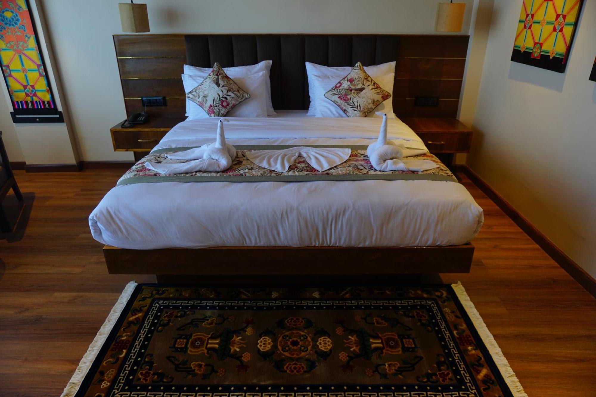 Gakhil Boutique 4*