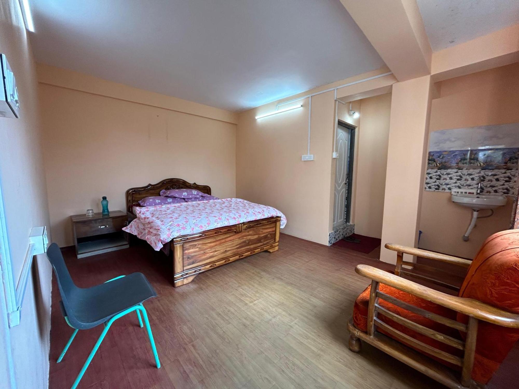 Deepjen Homestay *