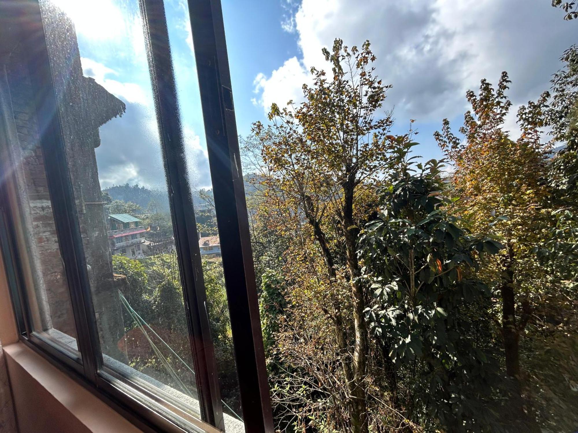 Deepjen * Darjeeling (West Bengal)