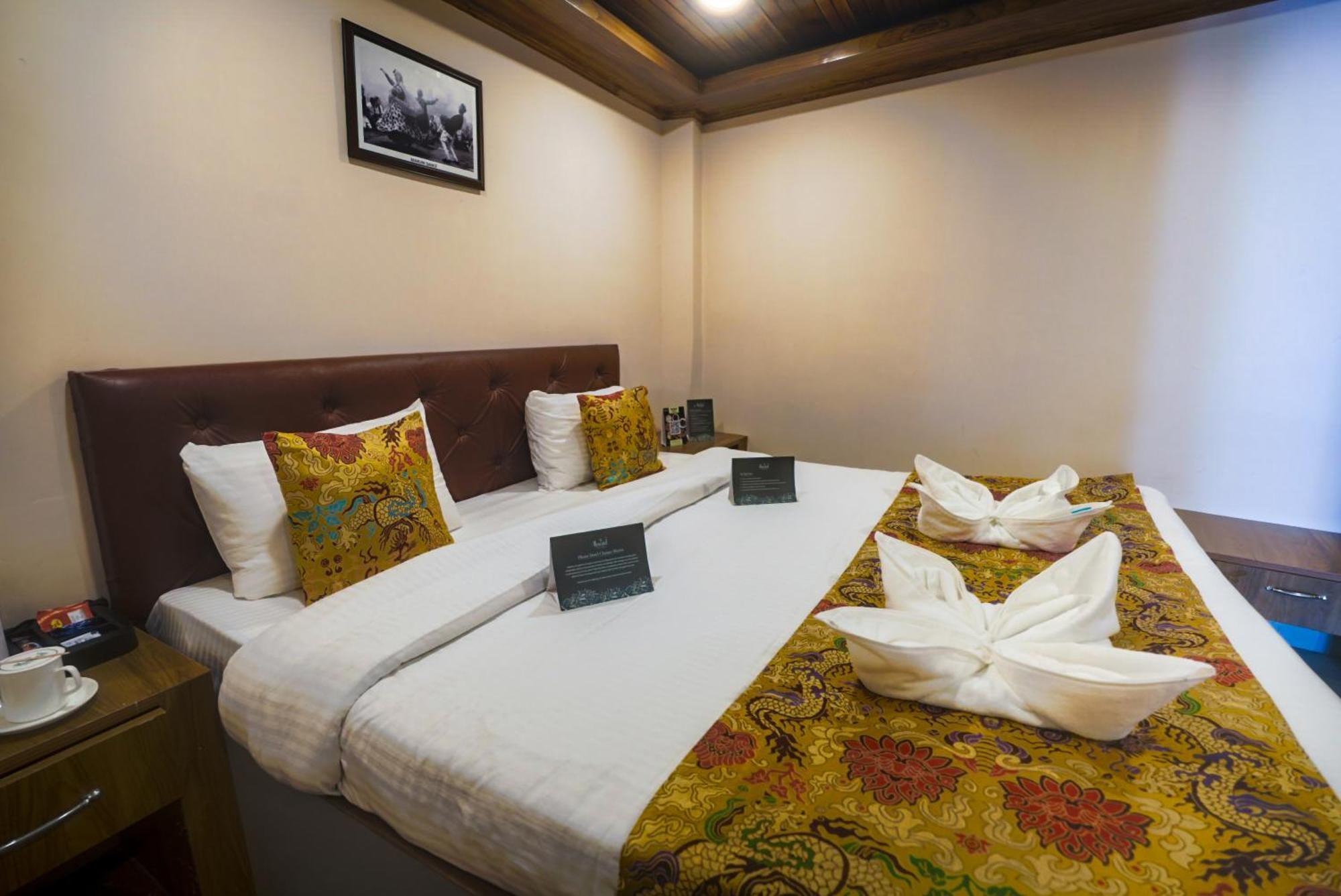 Muscatel Stardust - Chowrasta Mall Road Darjeeling (West Bengal)
