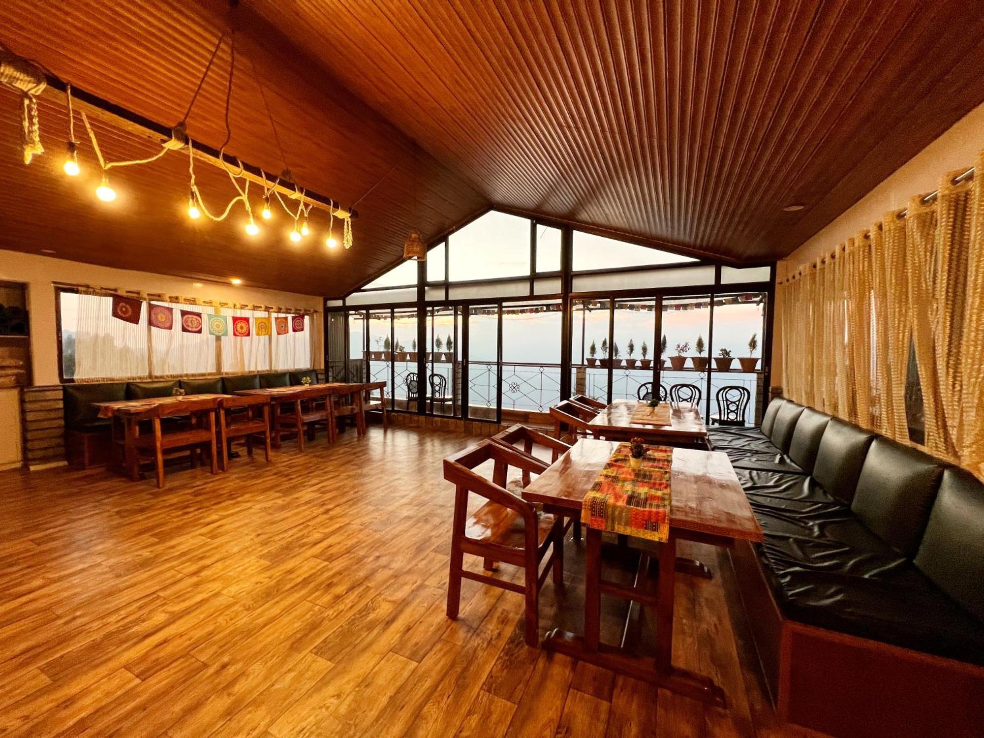 Darjeeling Heights - A Boutique Mountain View *