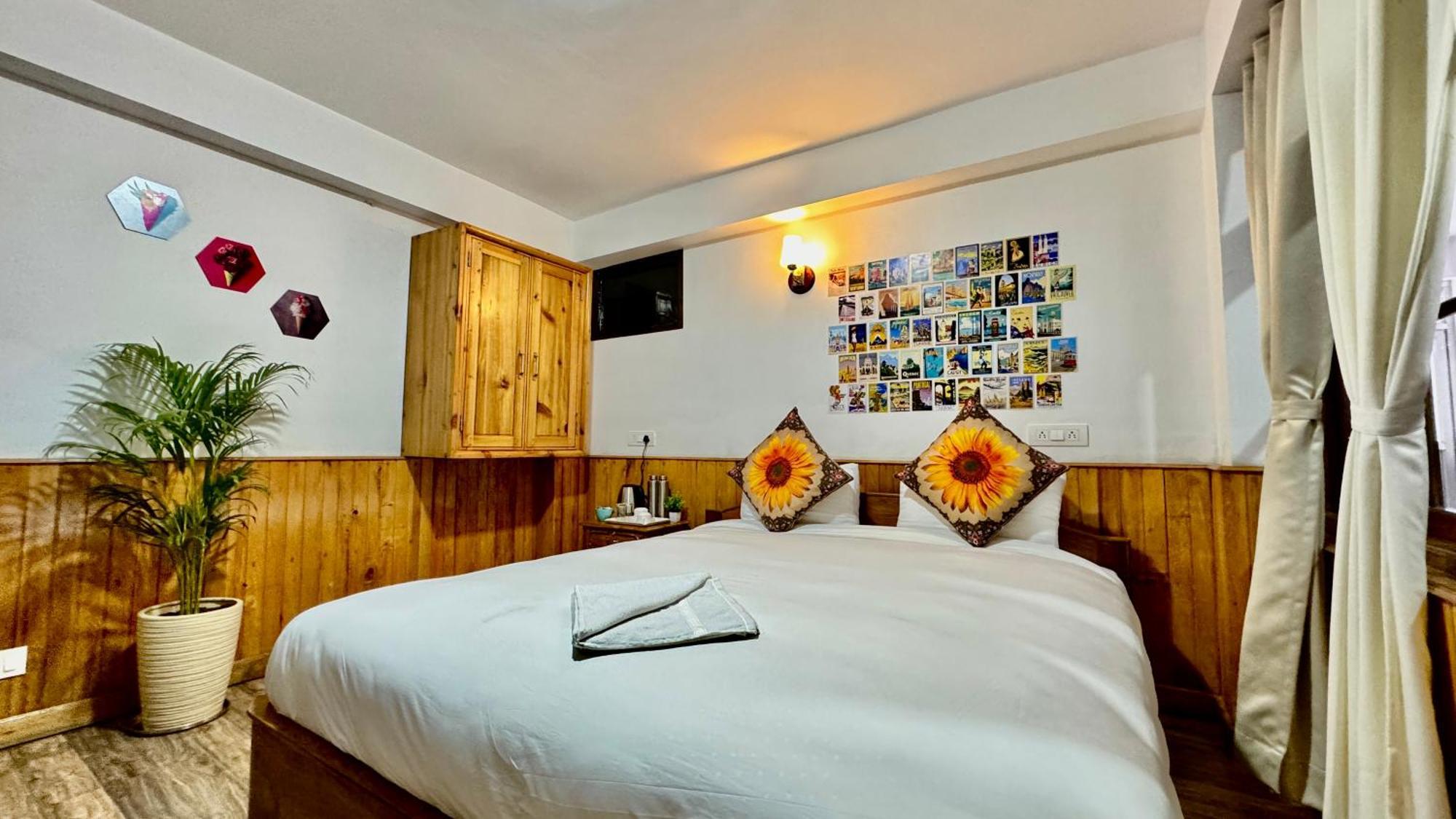 Hotel Batasia, Hillside Darjeeling (West Bengal)