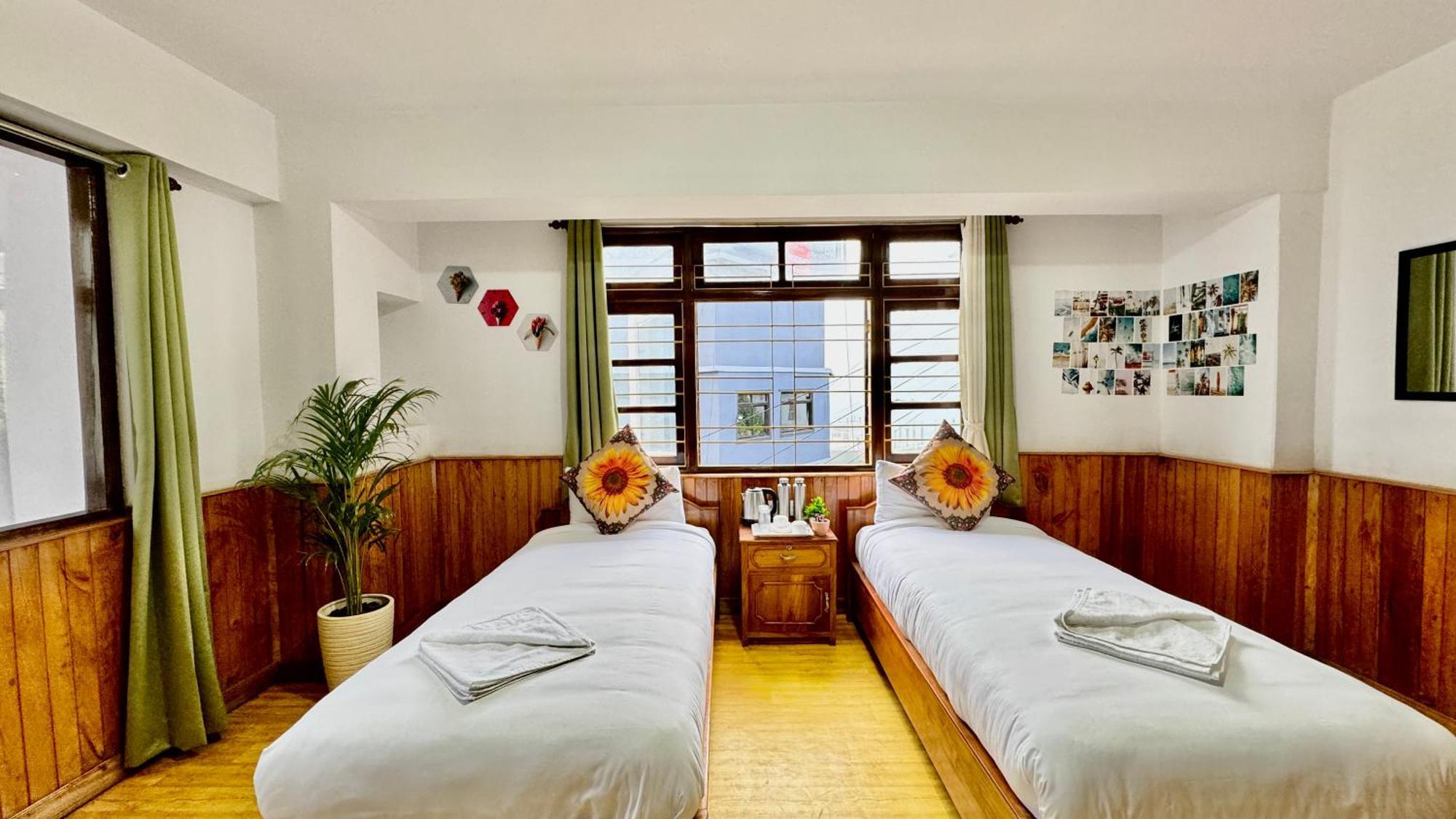 Batasia, Hillside 3*