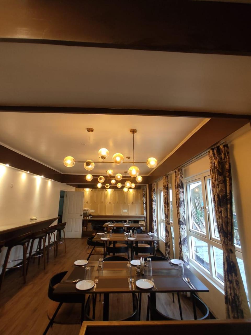 Cliffton Royals Hotel 3*