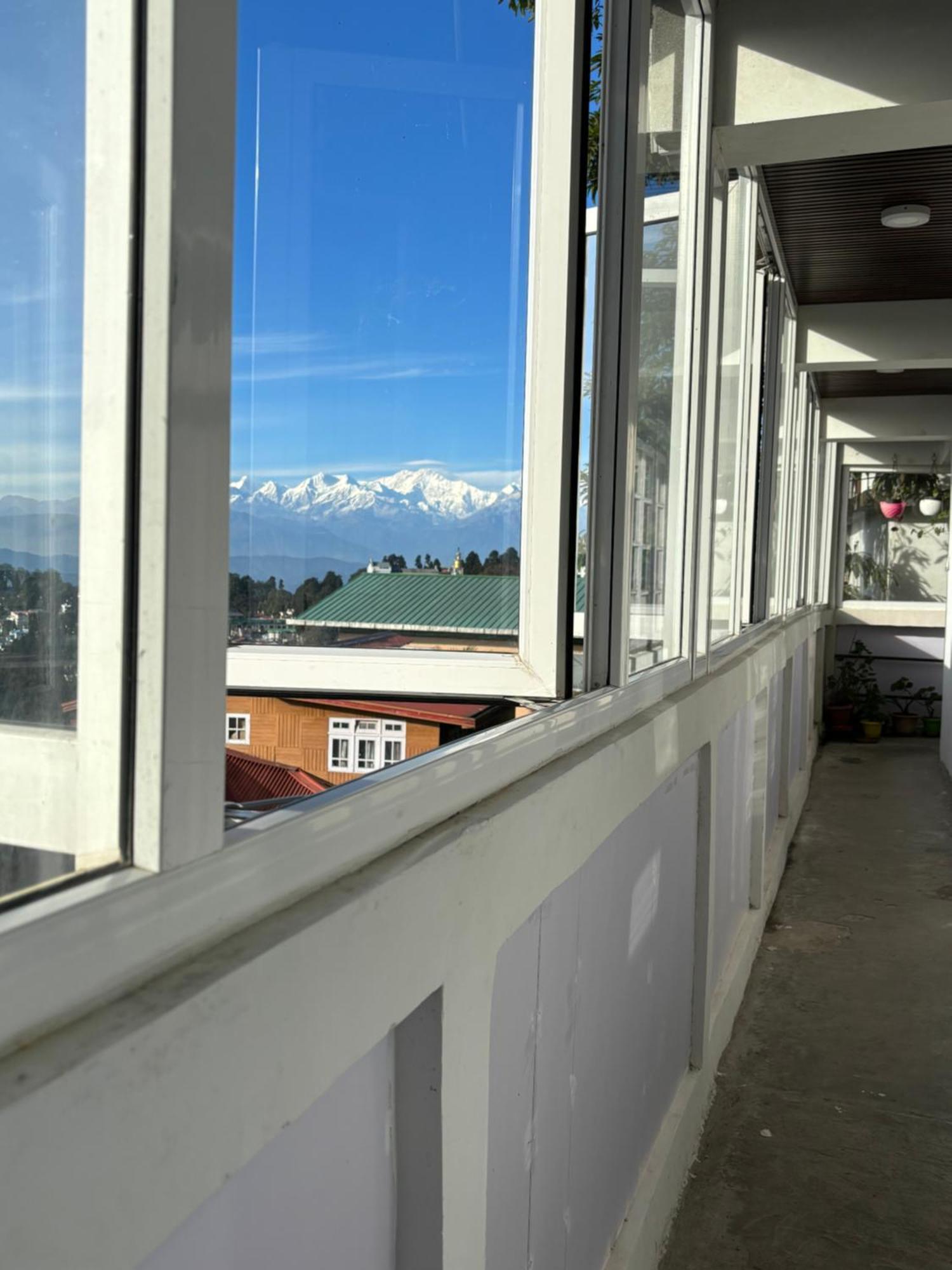 Hideout Backpackers Darjeeling (West Bengal)