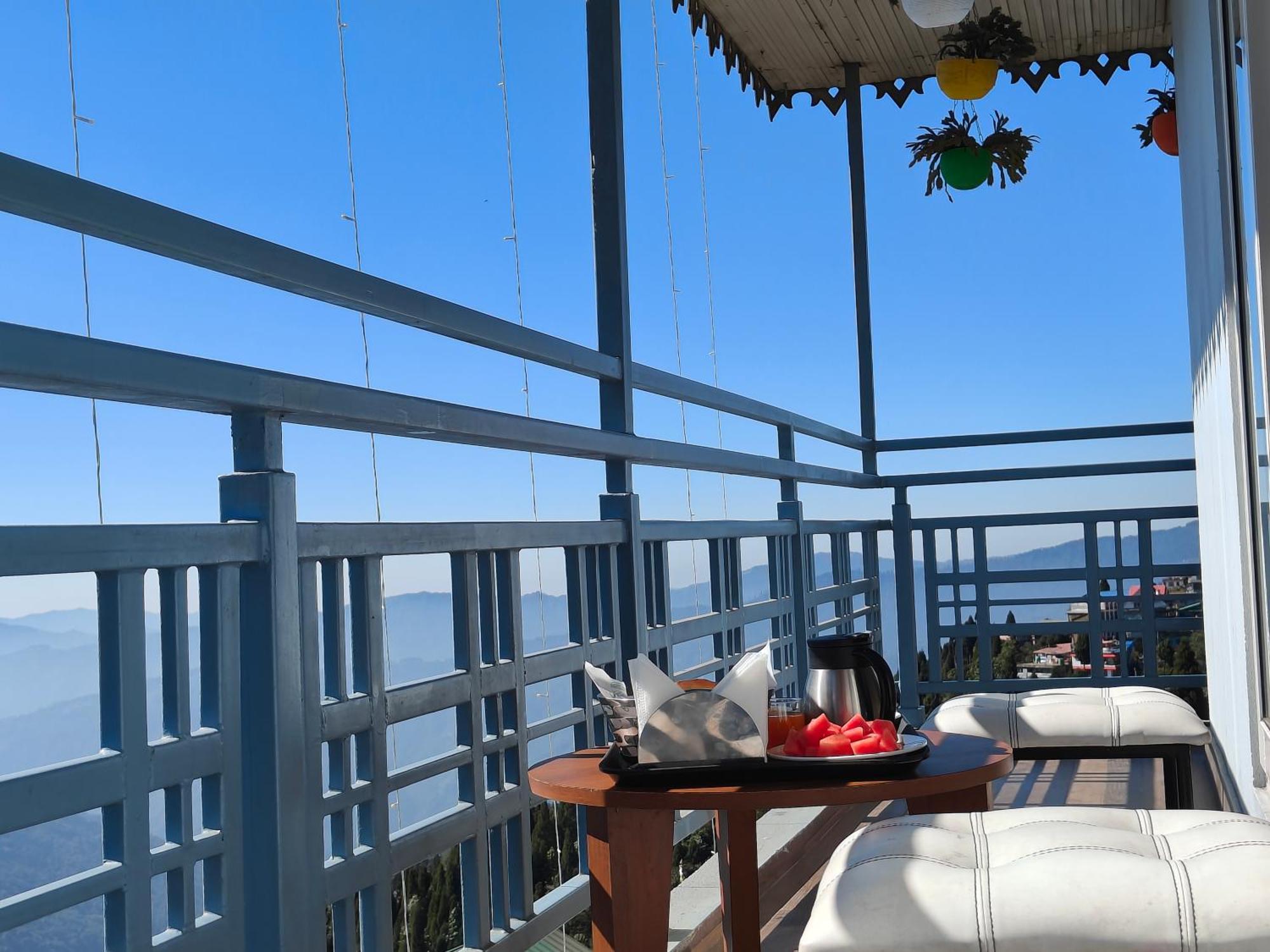 Mount Lungta Boutique & Hotel