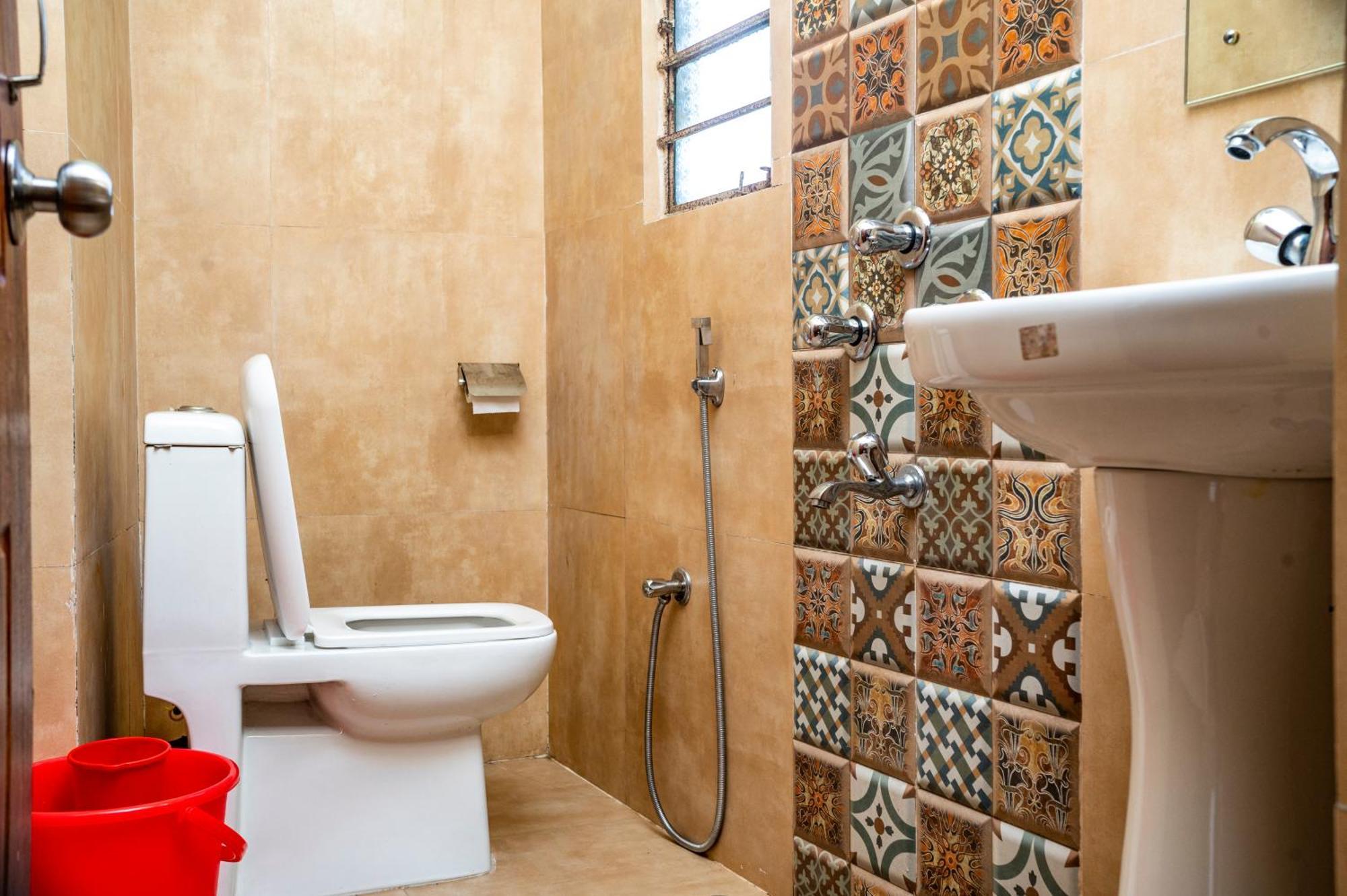 Montis Ridhi Sidhi Residency 3*