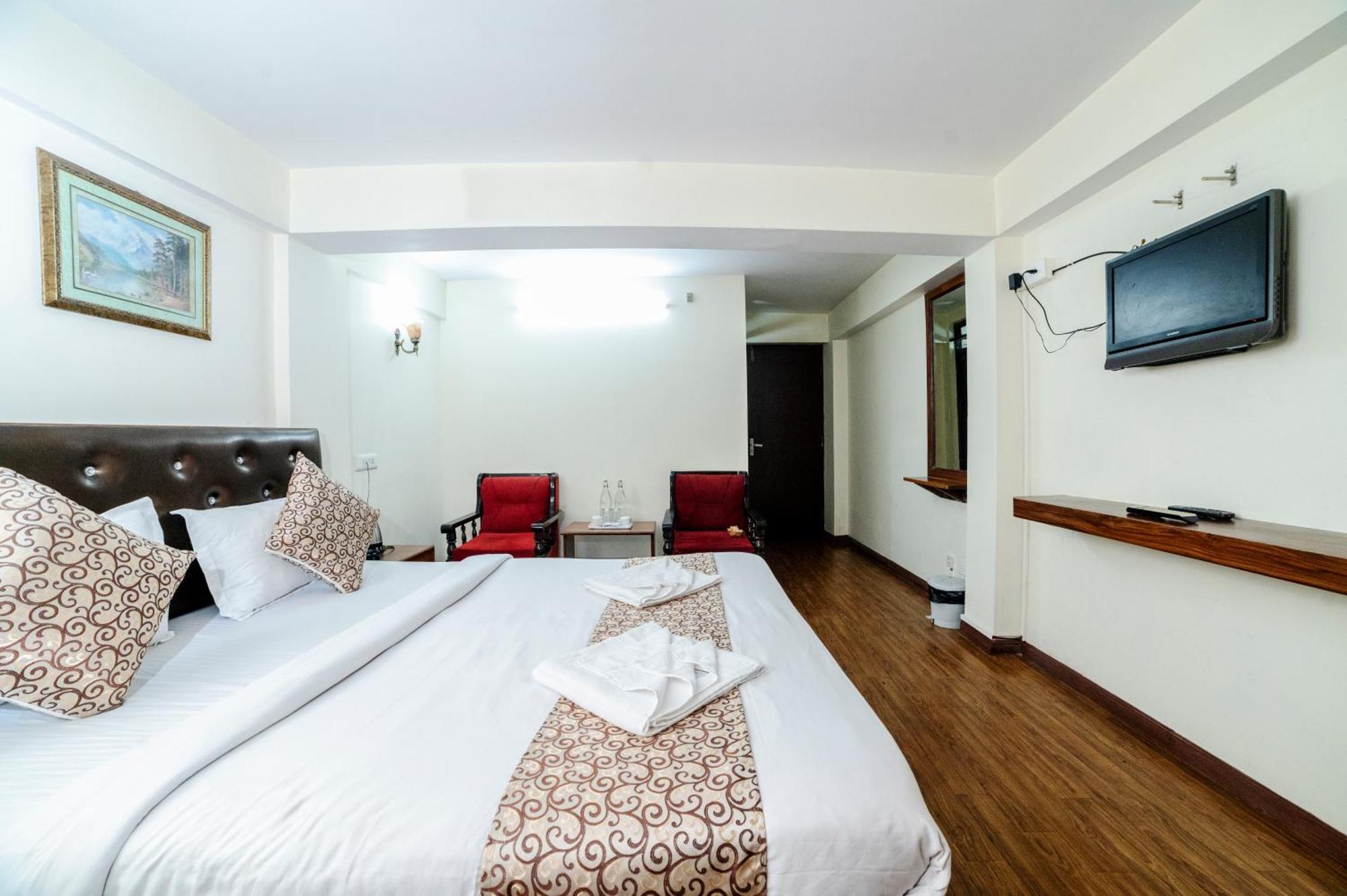 Montis Ridhi Sidhi Residency Hotel 3*