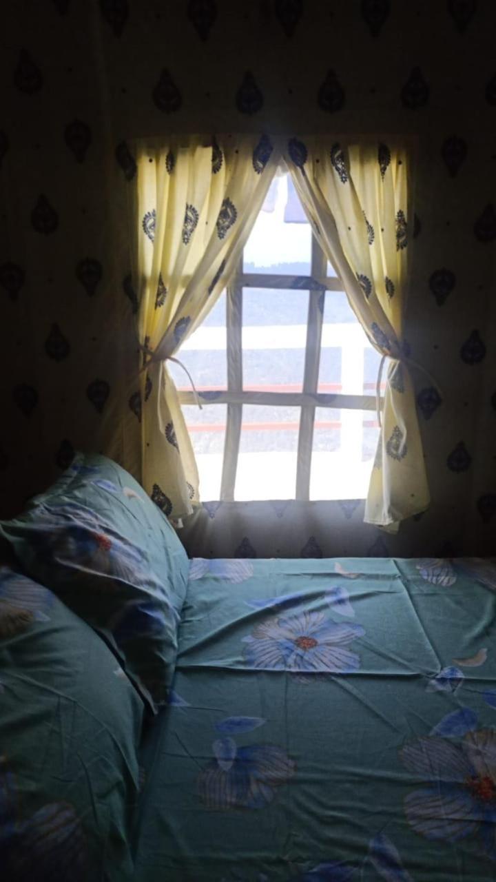 Mountain Meadow Dawaipani Chalet