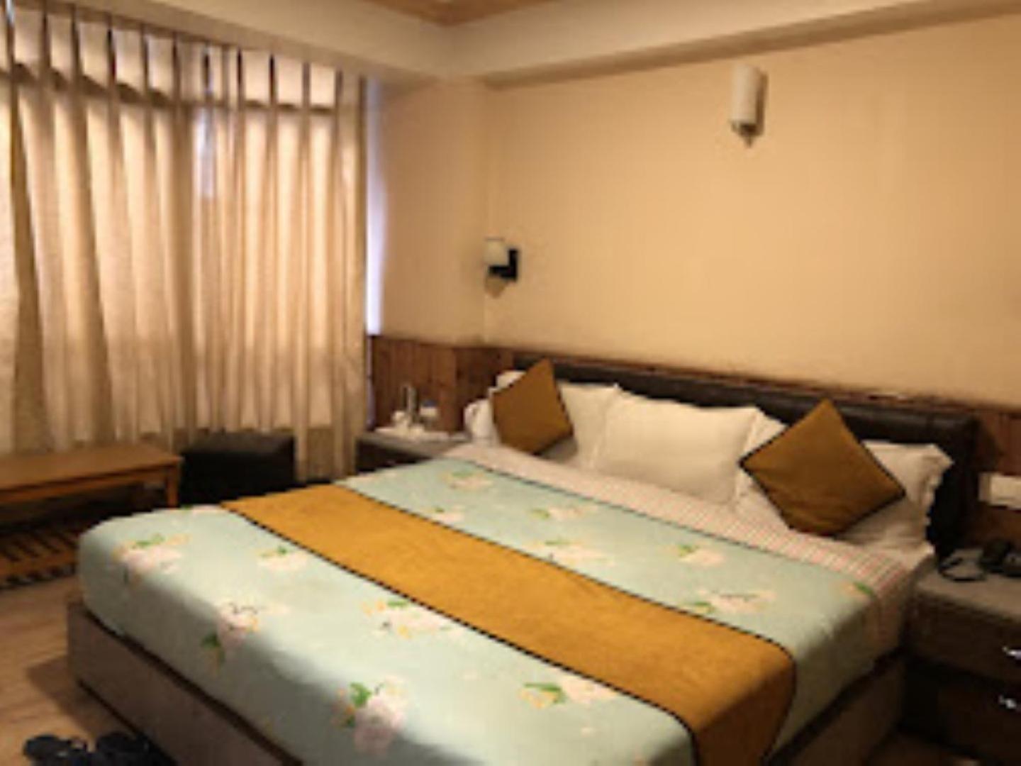 Mahayana, Darjeeling 3*