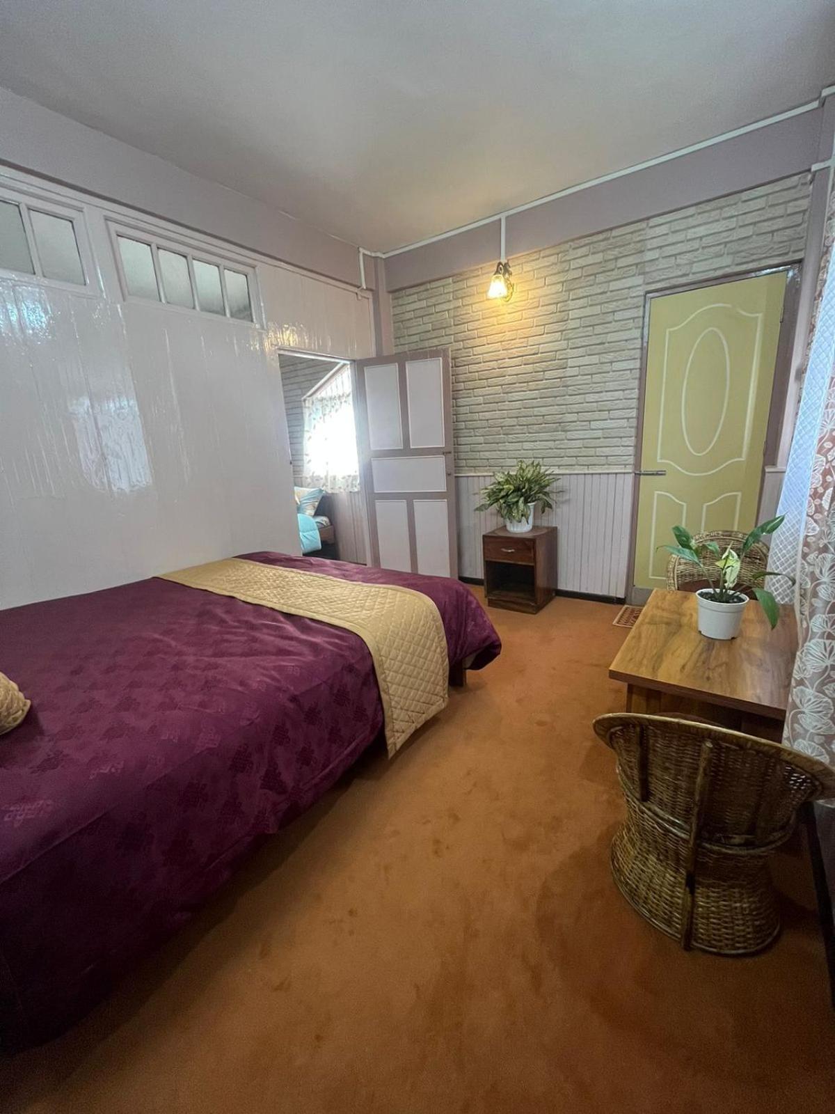 Homestay Alleria Homestay *