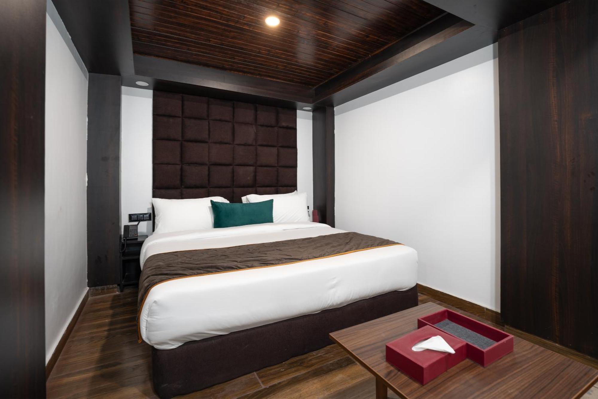 The West Gate By Summit Hotel 5*