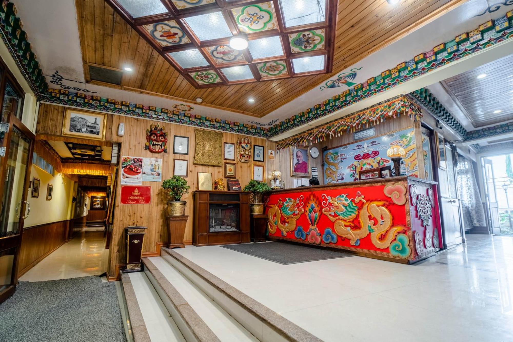 Hotel Little Tibet Mall Road Darjeeling (West Bengal)