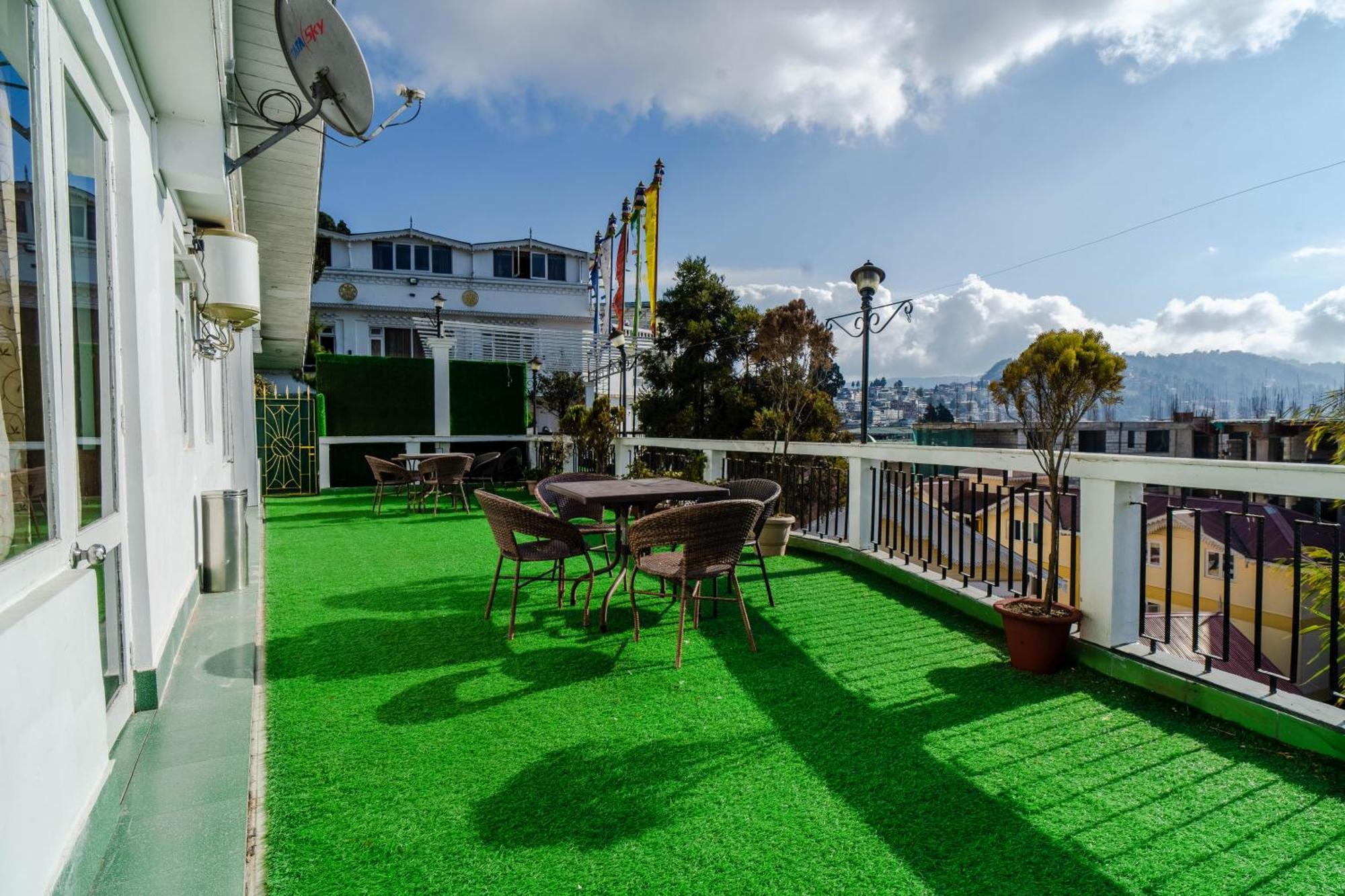 Hotel Little Tibet Mall Road 3*