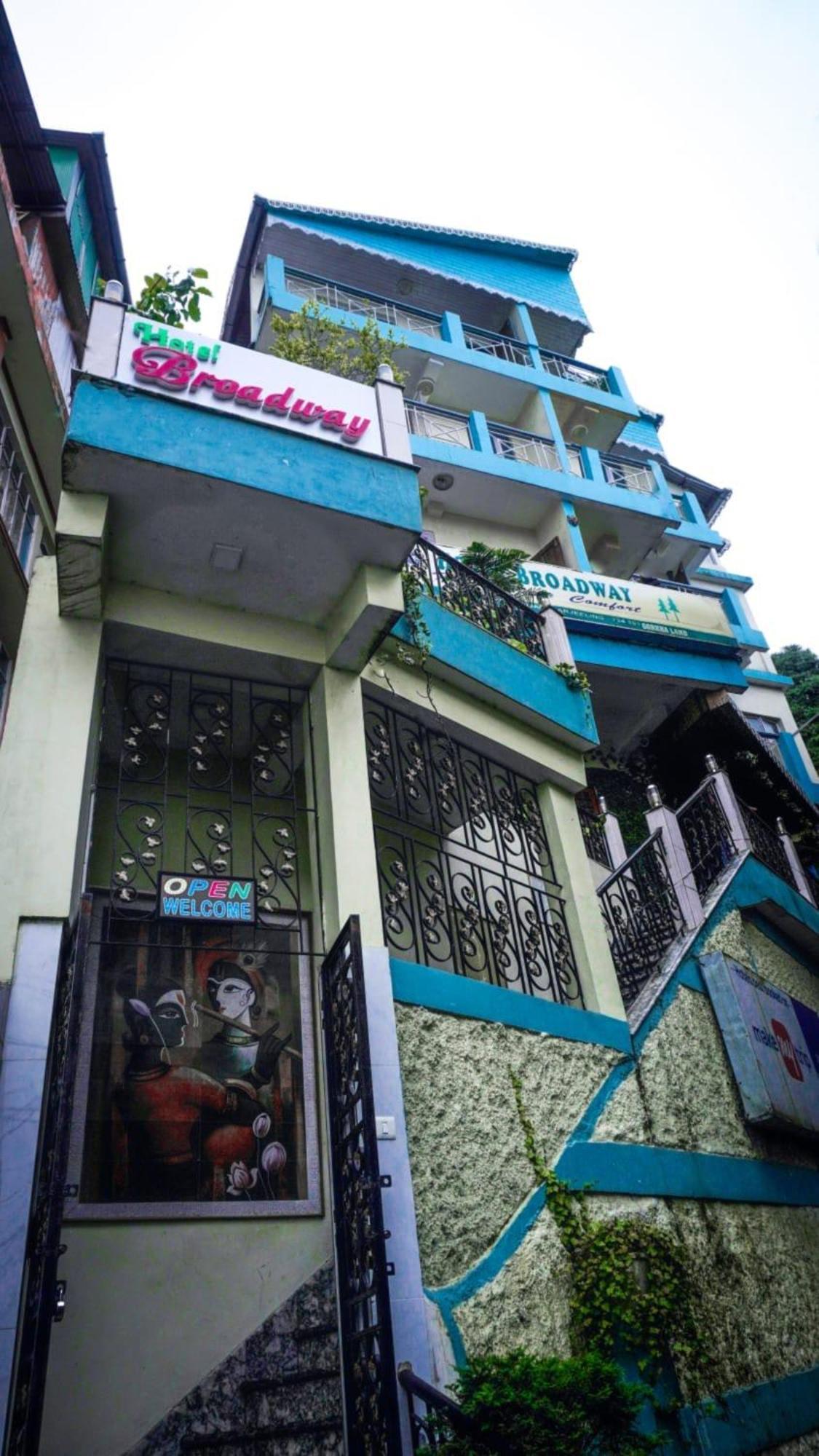 Goroomgo Broadway Mall Road Darjeeling - Best In Darjeeling 3*