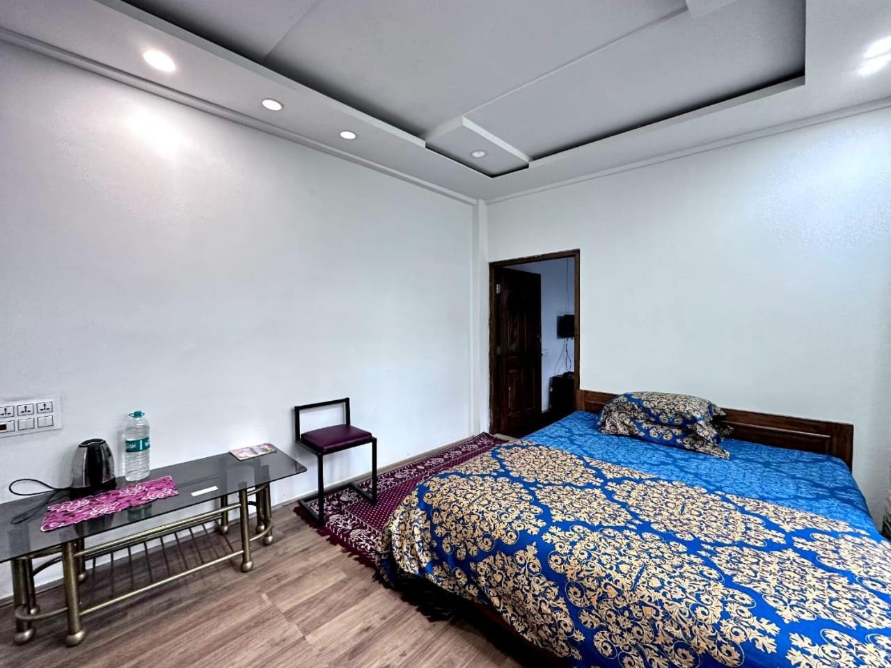 Homestay Syengden Nikunj *