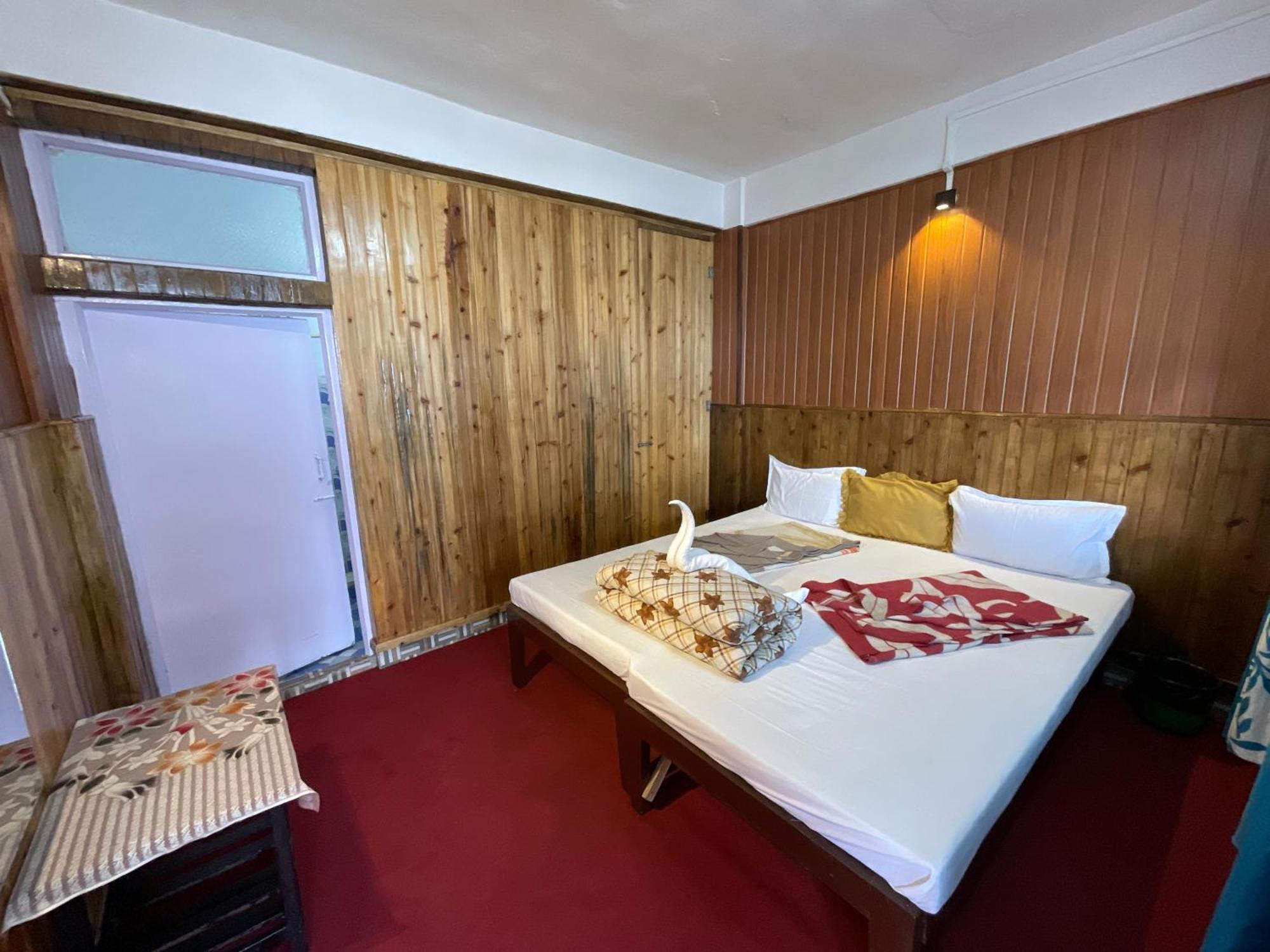 Long Island Hotel Darjeeling (West Bengal)