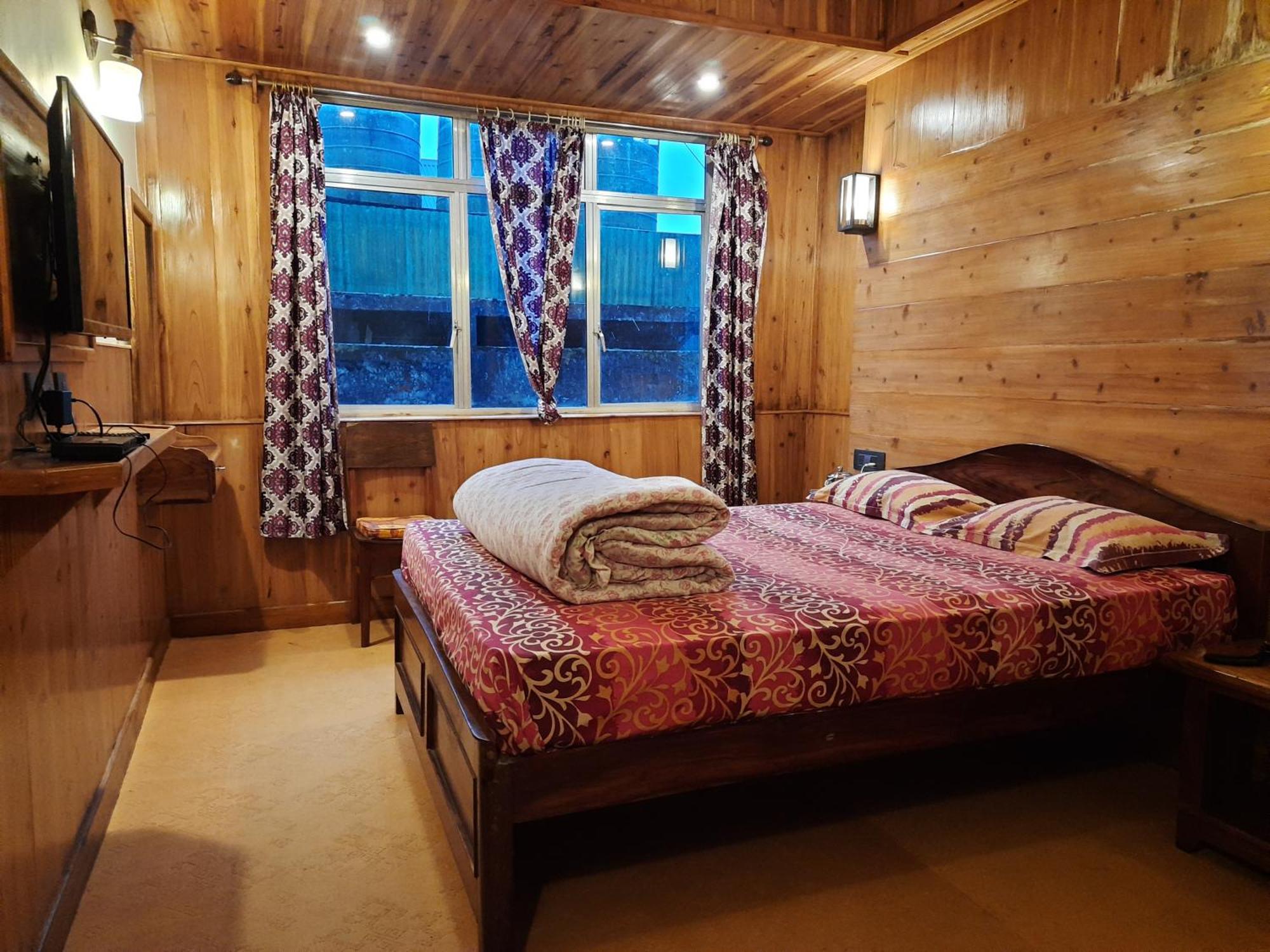 Golden Orchid Hotel Darjeeling (West Bengal)