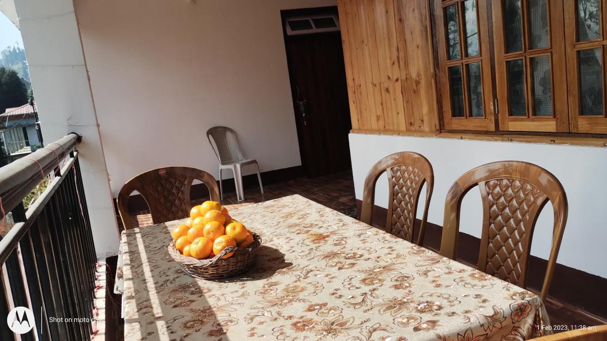 Homestay Meera *