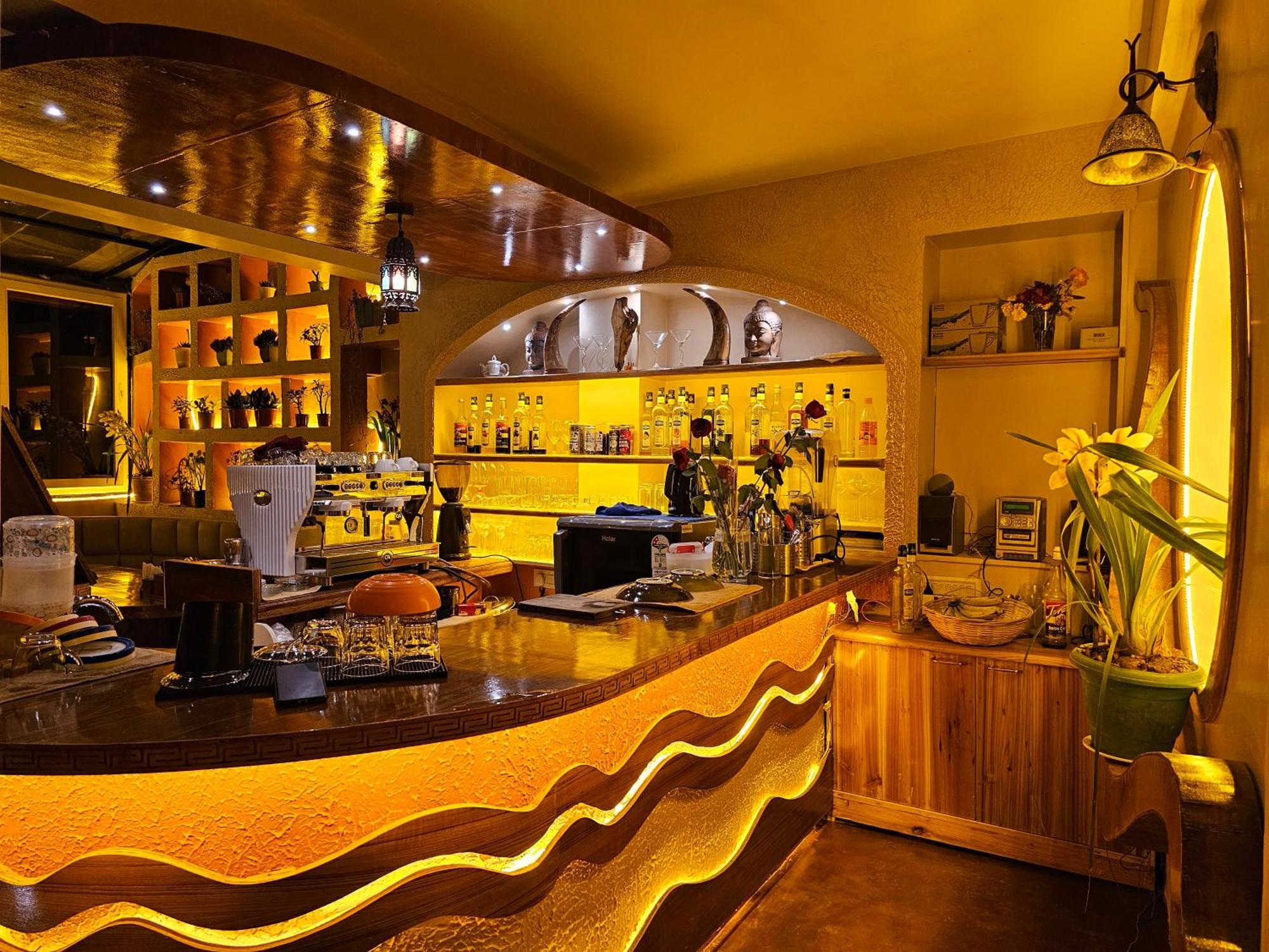 Golden Orchid Hotel