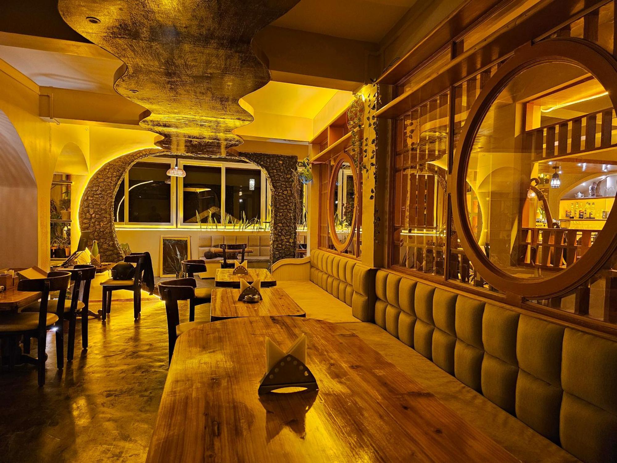 Golden Orchid Hotel