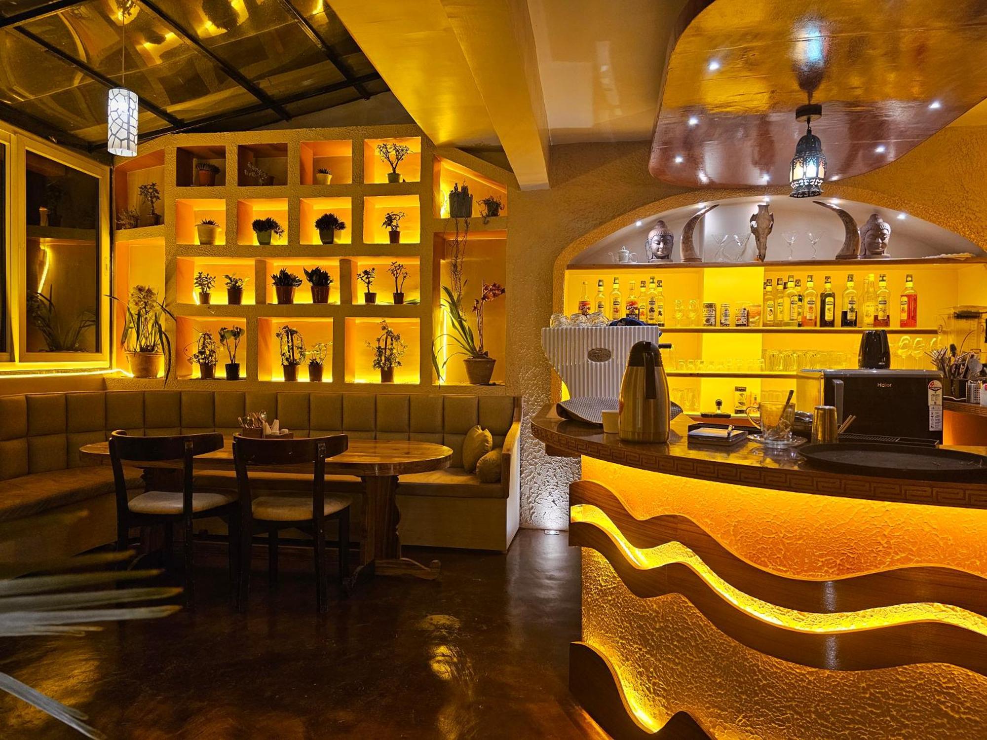Hotel Golden Orchid