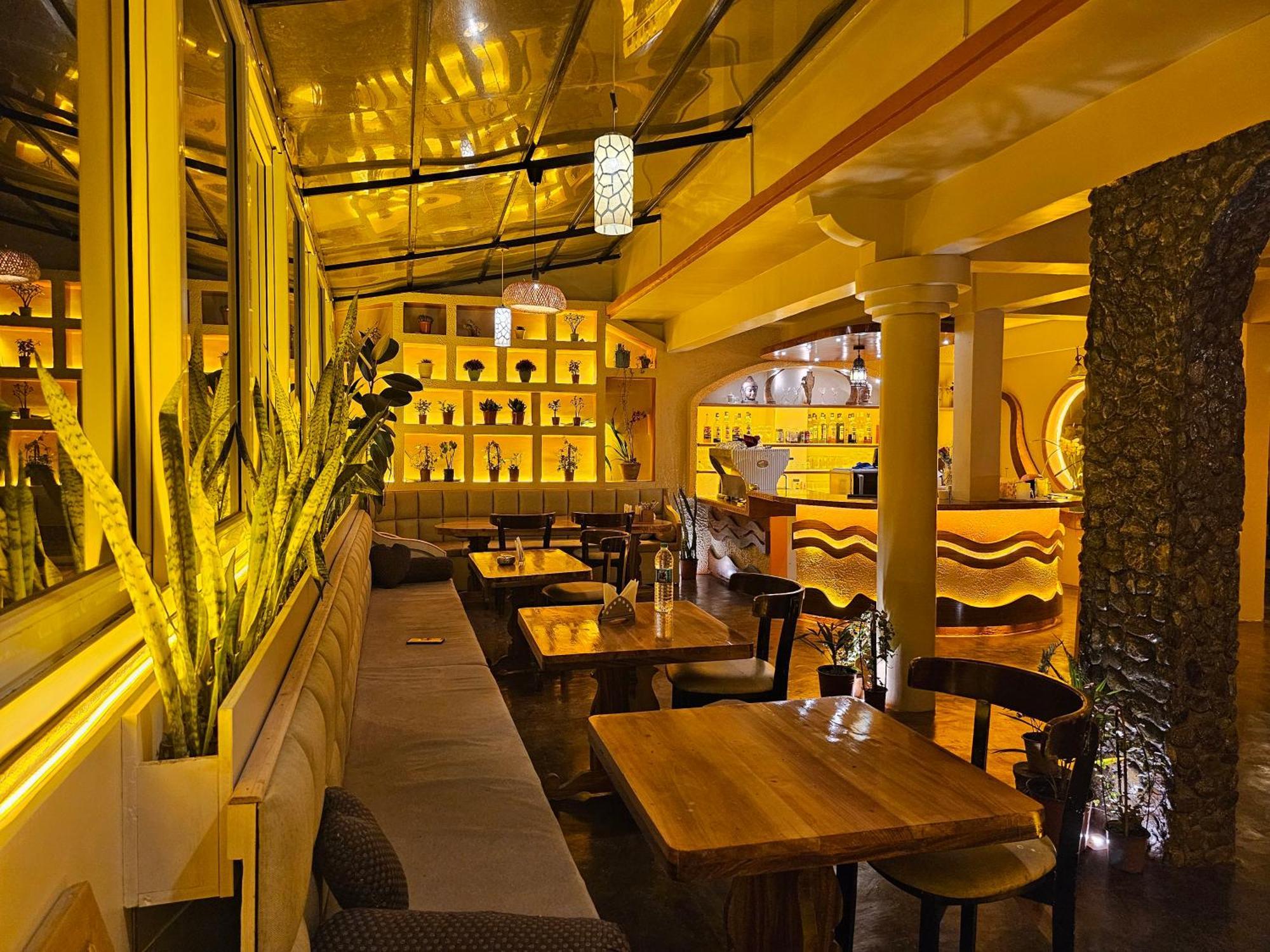 Golden Orchid Hotel 5*