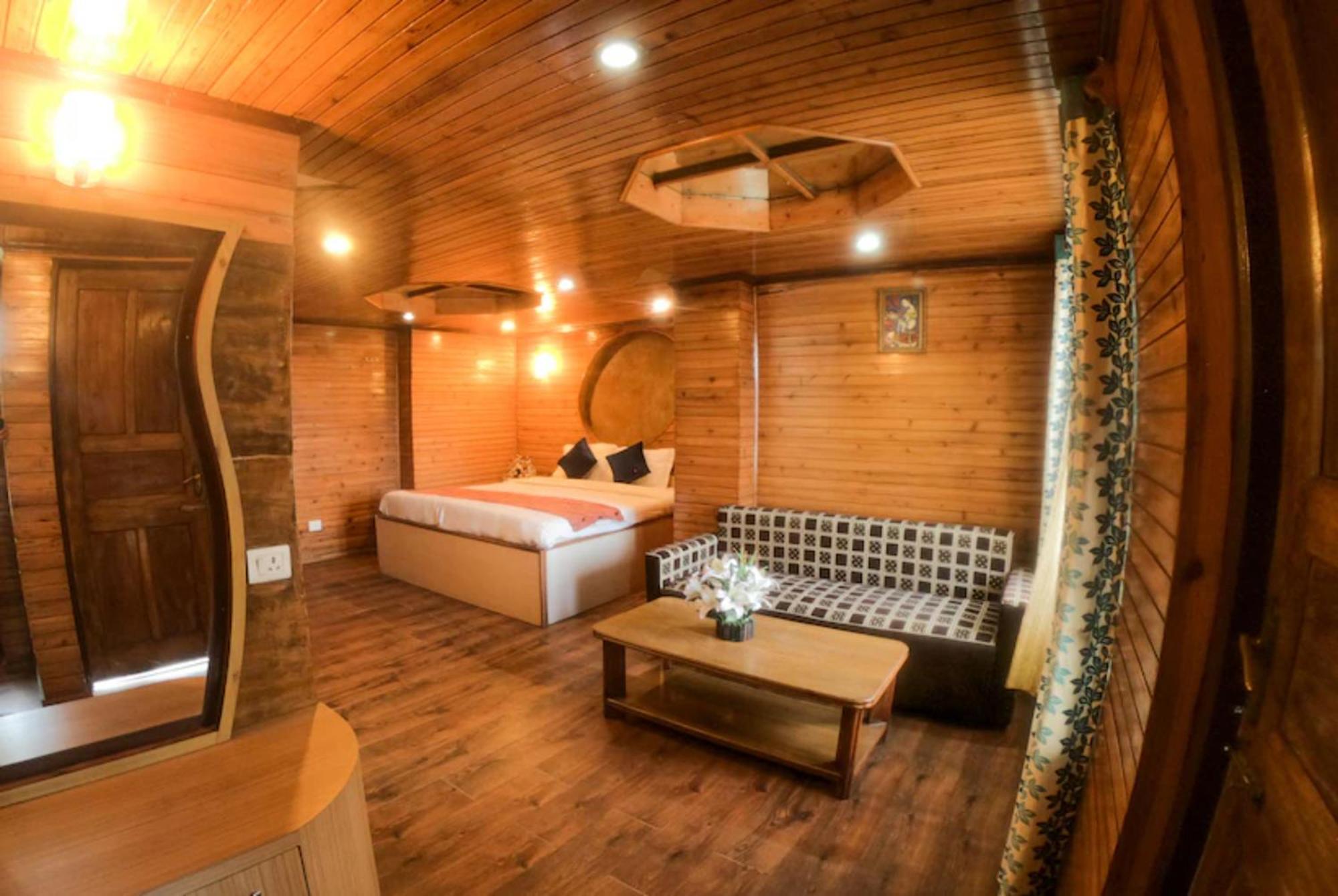 Goroomgo Broadway Anexy Darjeeling Near Mall Road - Best Service Awarded 3* Darjeeling (West Bengal)