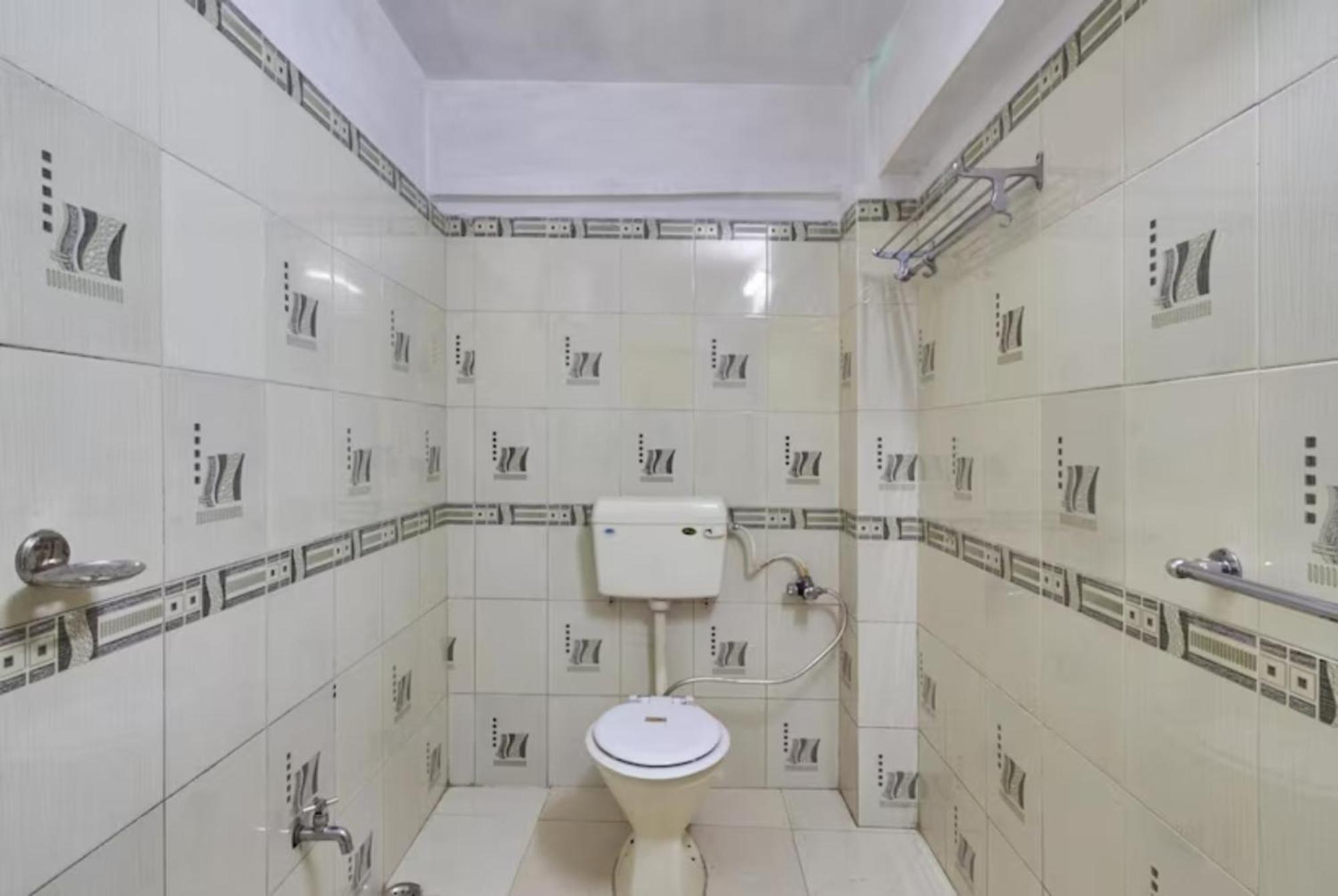 Goroomgo Broadway Mall Road Darjeeling - Best In Darjeeling Hotel