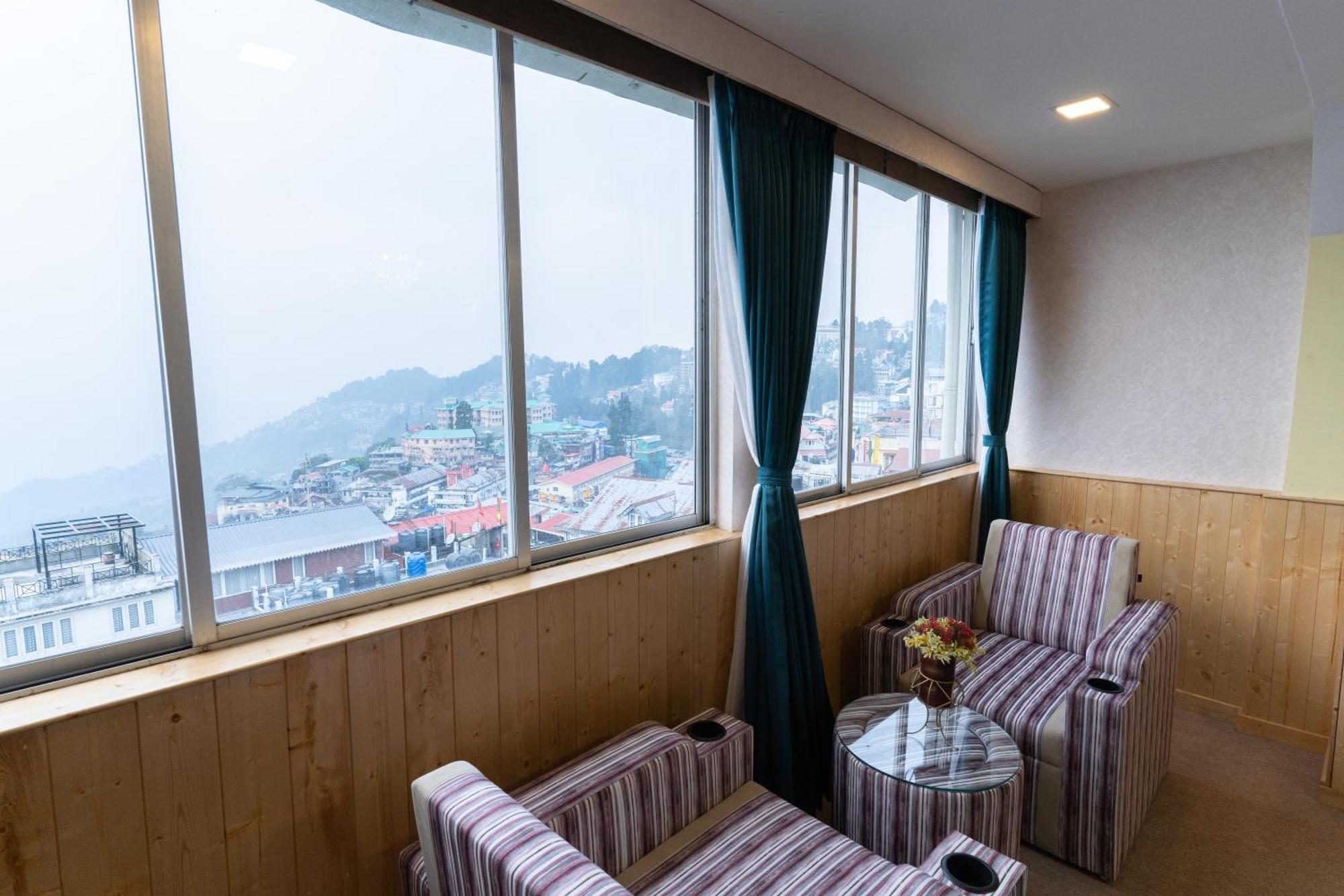 Avianna Seven Seas Darjeeling Hotel