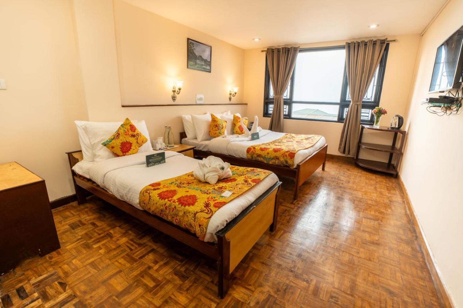 Muscatel Fairmont - 100 Mts From Mall Road 3*