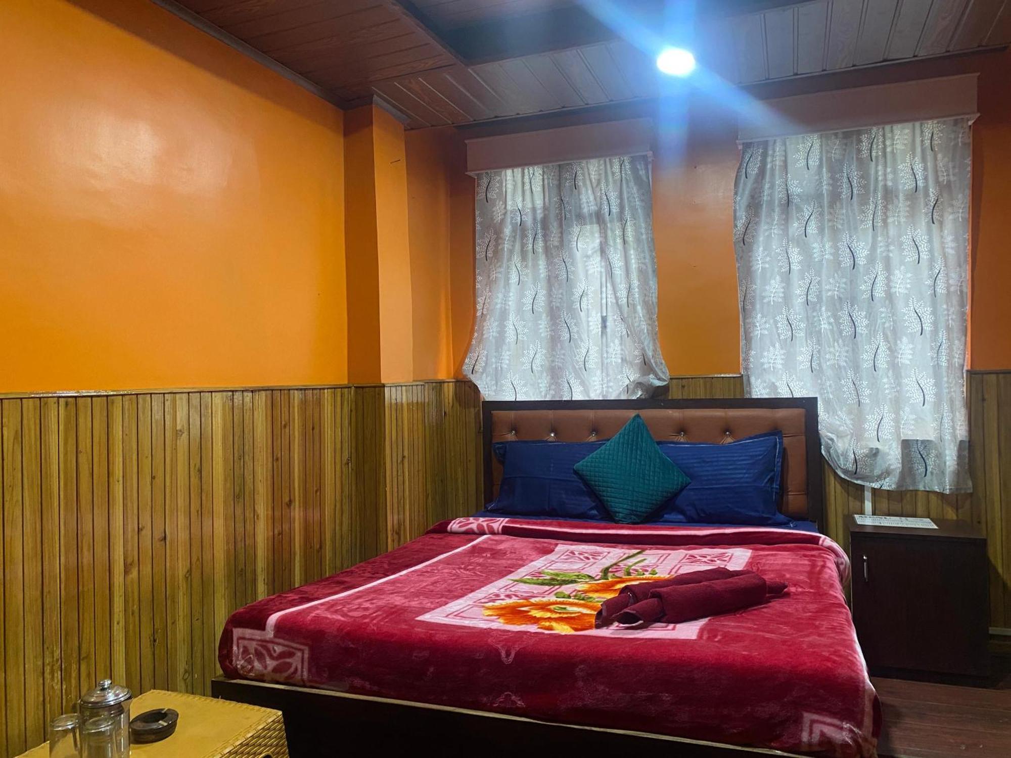 Norling Homestay *