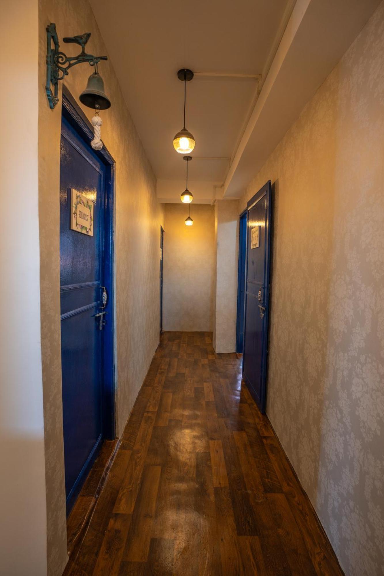 Monratino The Snow Roost- 10 Mins Walking Distance From Mall Road- Attached Balcony With Kanchenjunga Mountain View-kitchen Available Darjeeling (West Bengal)