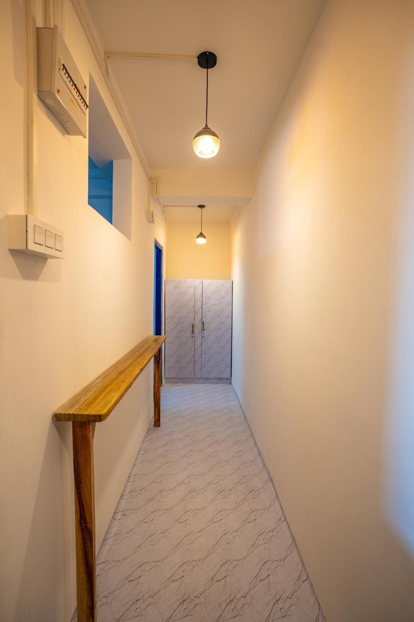 Monratino The Snow Roost- 10 Mins Walking Distance From Mall Road- Attached Balcony With Kanchenjunga Mountain View-kitchen Available * Darjeeling (West Bengal)