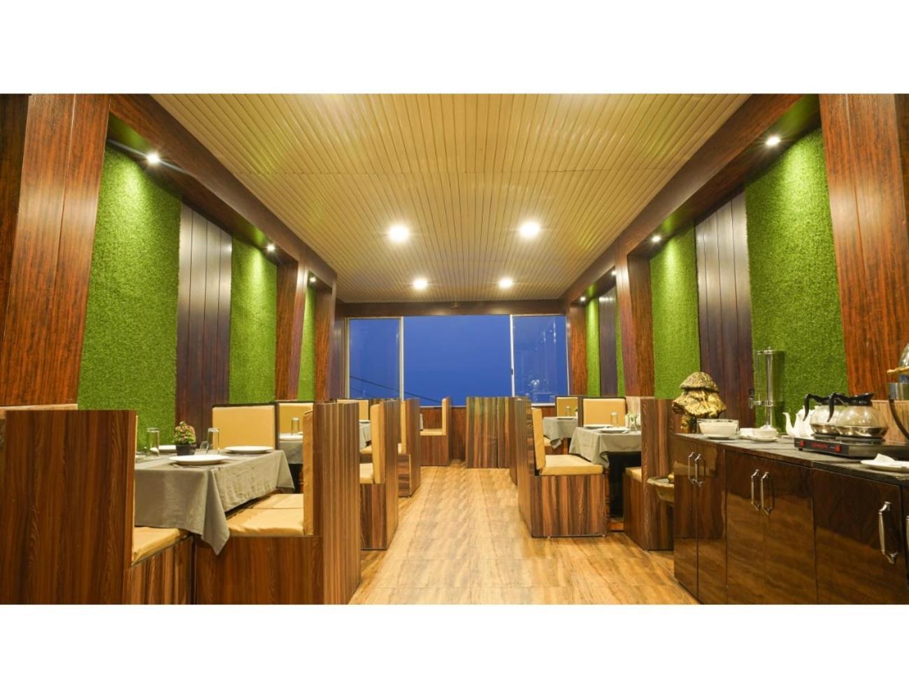 Indus Mount Royale And Spa, Darjeeling *