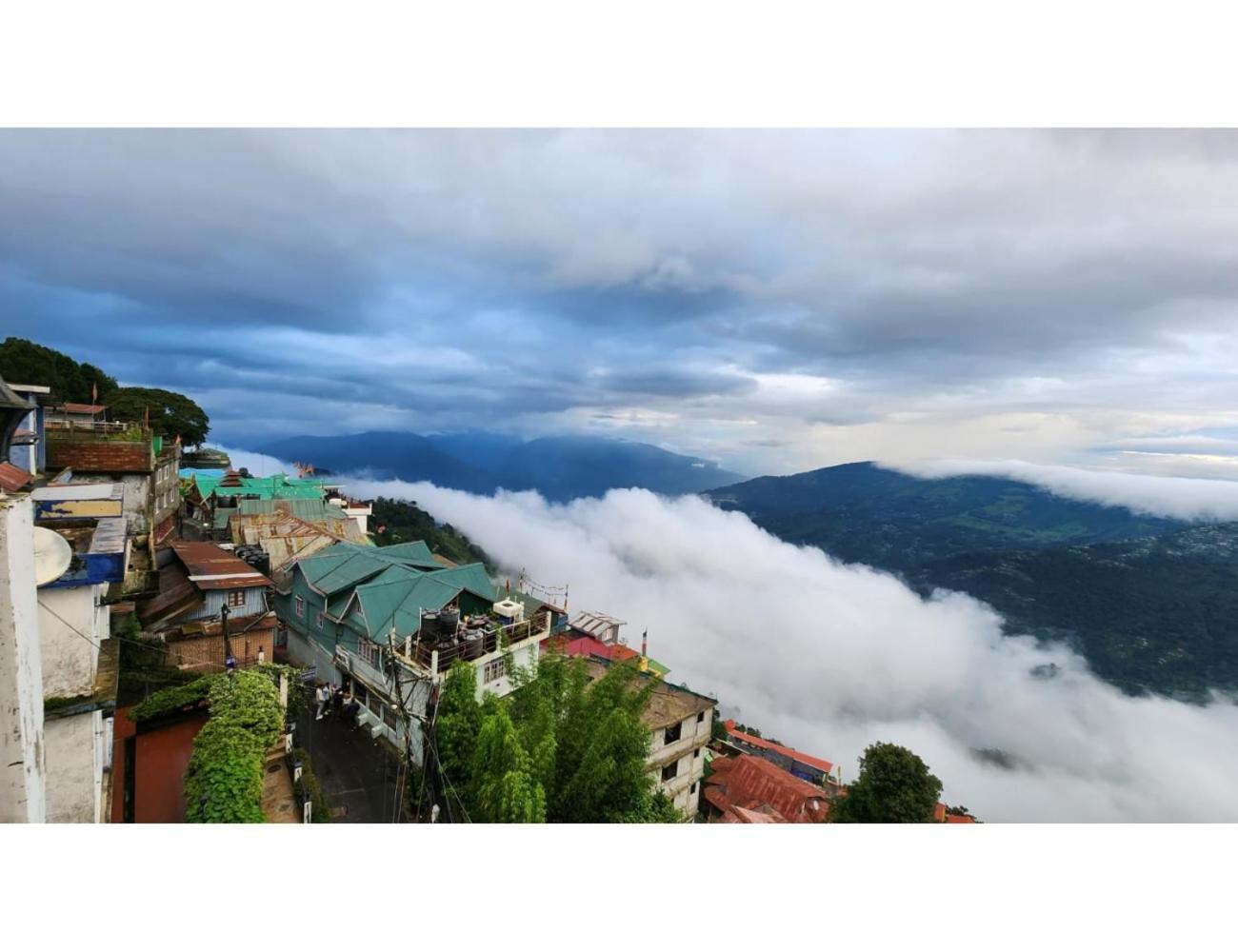Indus Mount Royale And Spa, Darjeeling Darjeeling (West Bengal)