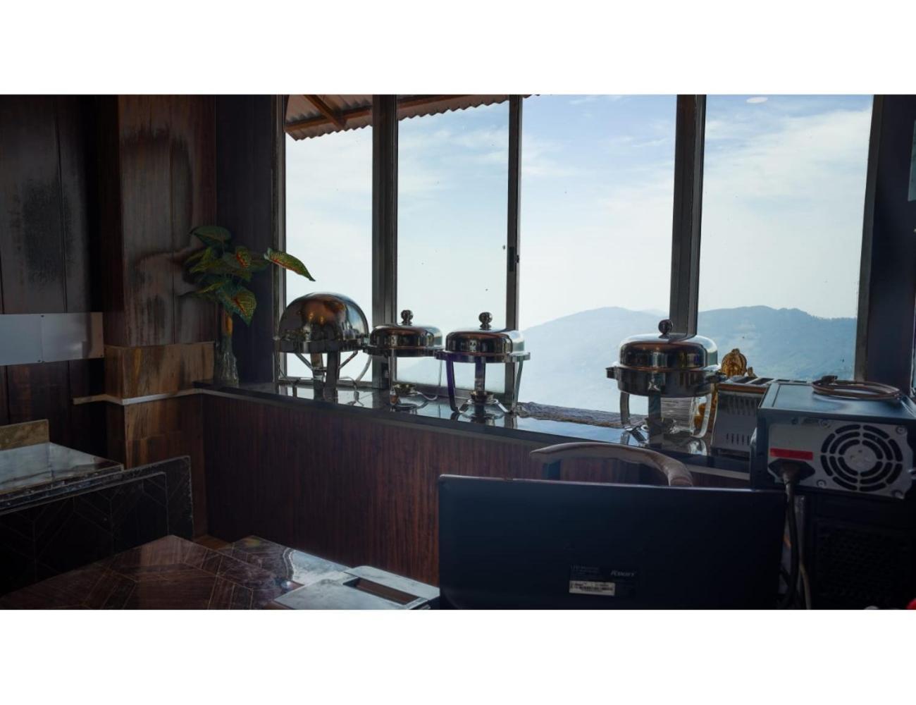 Indus Mount Royale And Spa, Darjeeling *