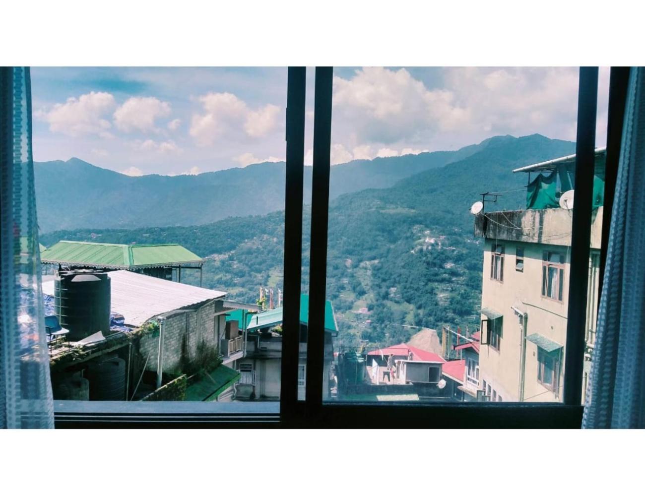 Homestay Indus Mount Royale And Spa, Darjeeling *