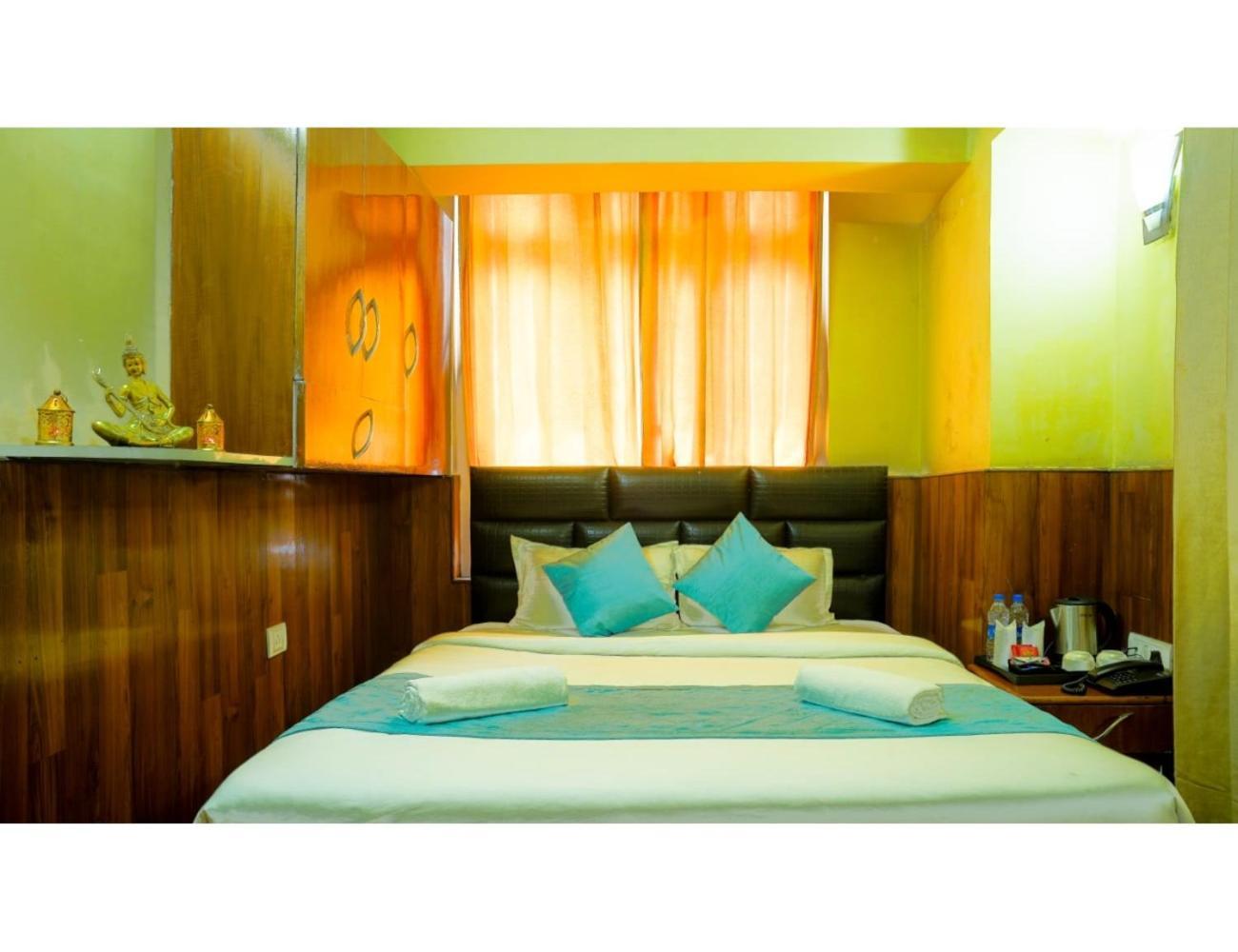 Indus Mount Royale And Spa, Darjeeling Homestay Darjeeling (West Bengal)