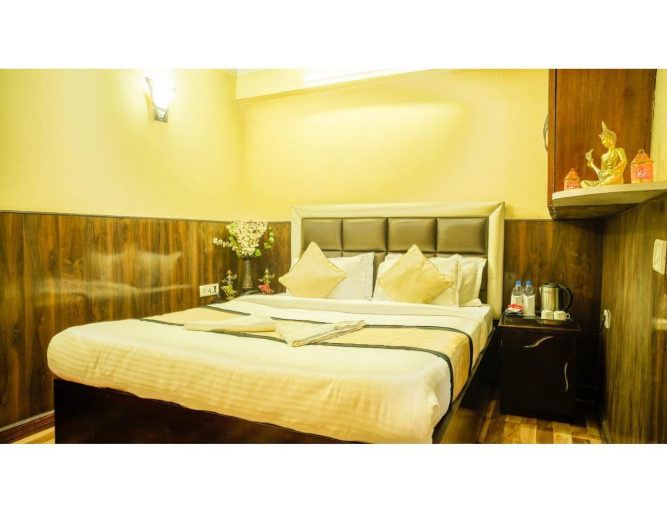 Indus Mount Royale And Spa, Darjeeling Homestay
