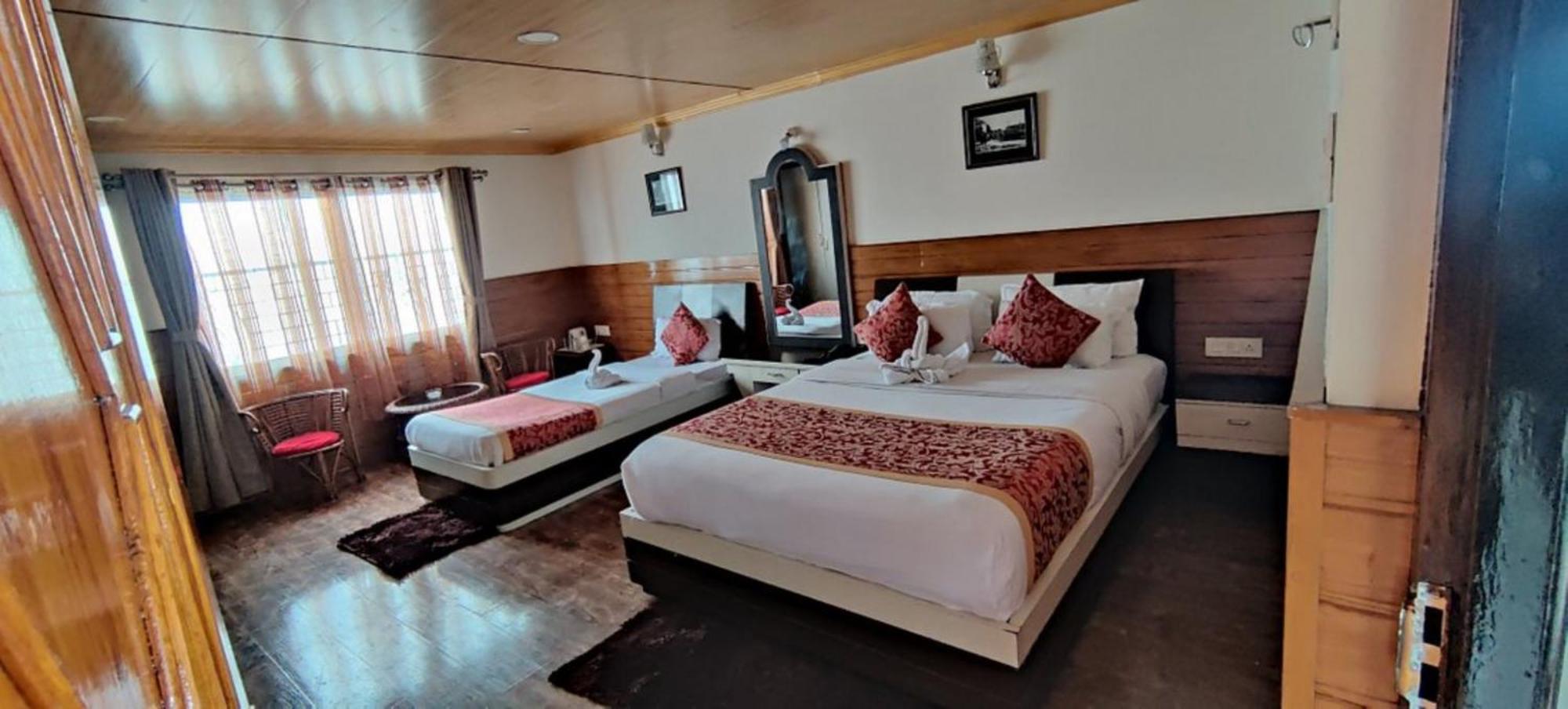 Kasturi Palace Darjeeling - Excellent Service Recommended Hotel Darjeeling (West Bengal)