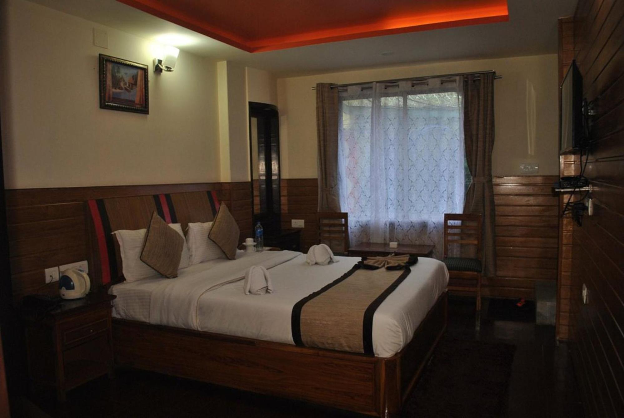 Kasturi Palace Darjeeling - Excellent Service Recommended Hotel 2*