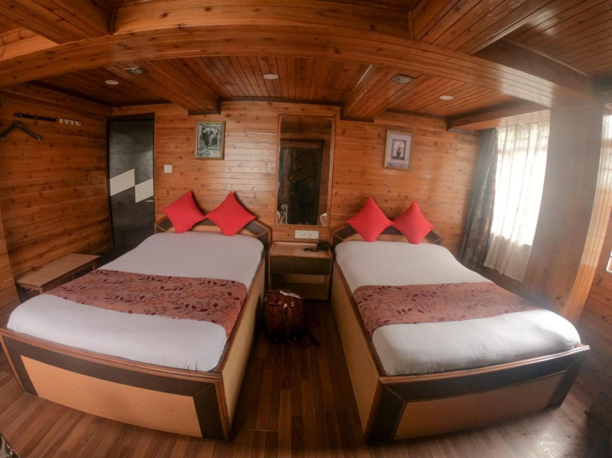 Grg Broadway Mall Road Darjeeling By Royal Collection 3* Darjeeling (West Bengal)