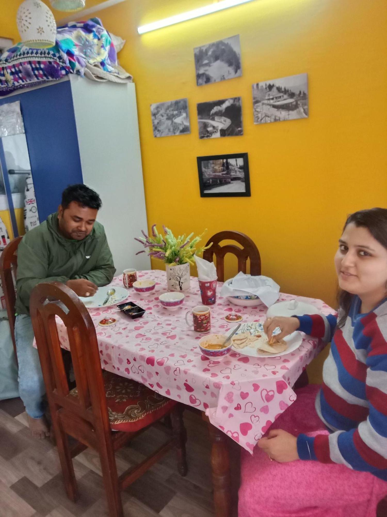 Homestay Beverly Hills