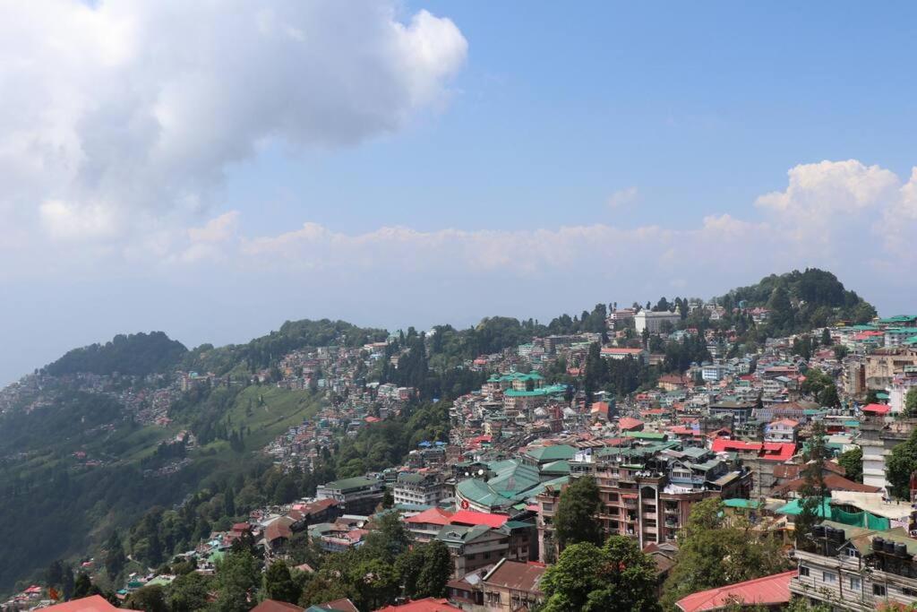 Adrija Luxury Homes, Kanchenjunga View, 2000 Sqft * Darjeeling (West Bengal)