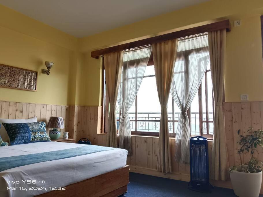 Apartment Adrija Luxury Homes, Kanchenjunga View, 2000 Sqft