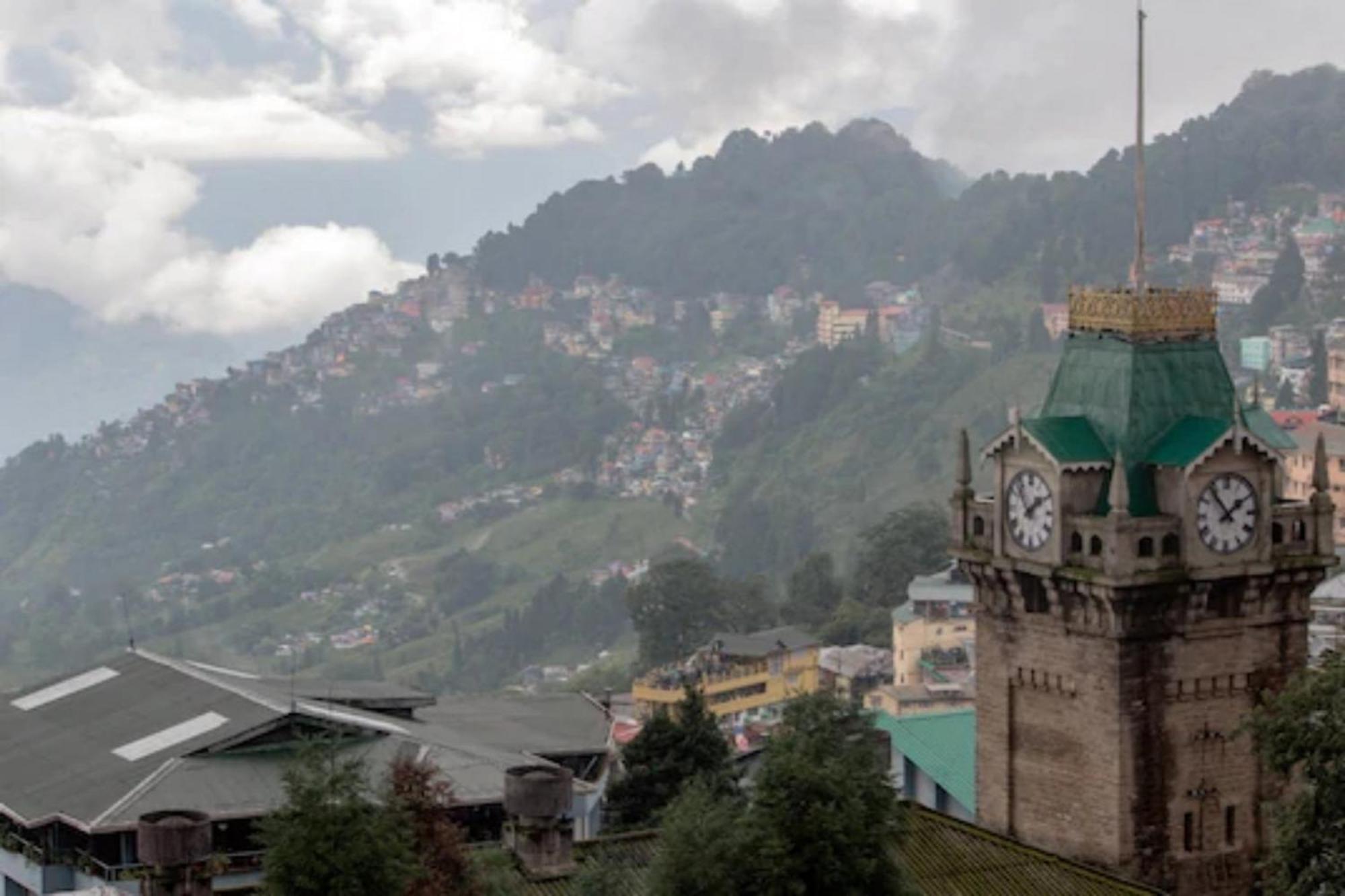 Grg Broadway Anexy Darjeeling Near Chowk Bazar - Excellent Service Recommended & Couple Friendly 3*