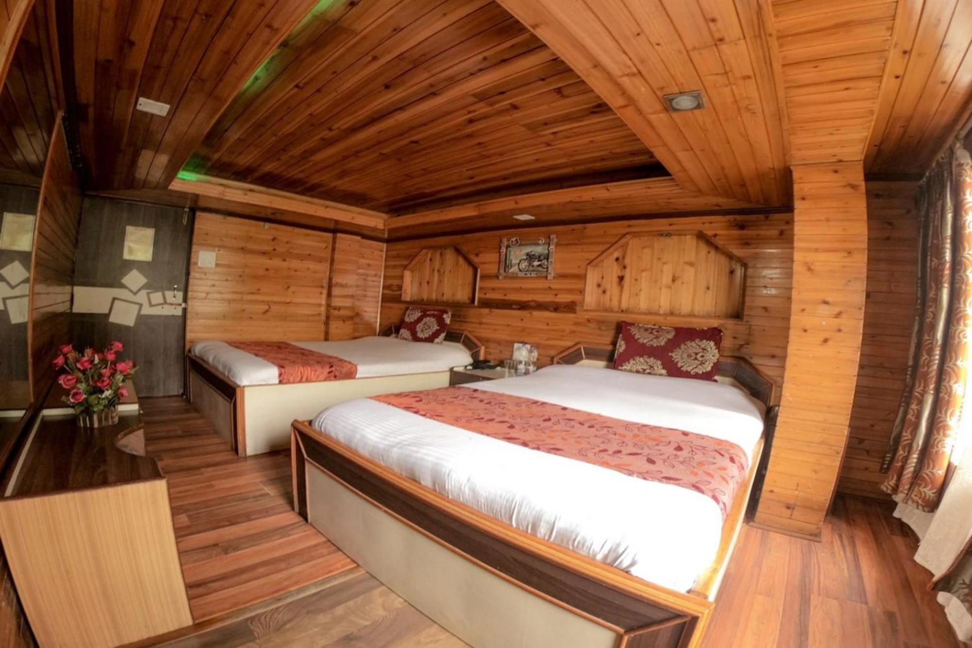 Hotel Grg Broadway Anexy Darjeeling Near Chowk Bazar - Excellent Service Recommended & Couple Friendly 3*