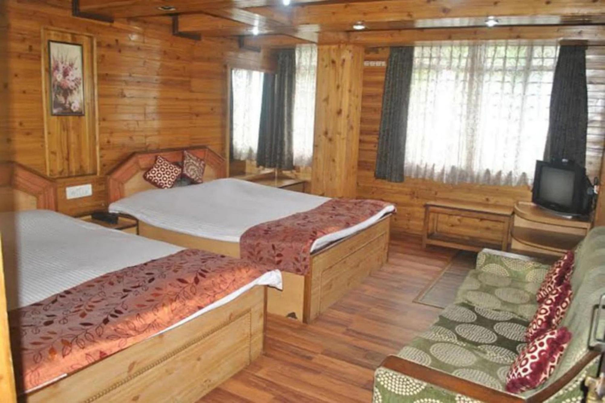 Grg Broadway Anexy Darjeeling Near Chowk Bazar - Excellent Service Recommended & Couple Friendly 3*